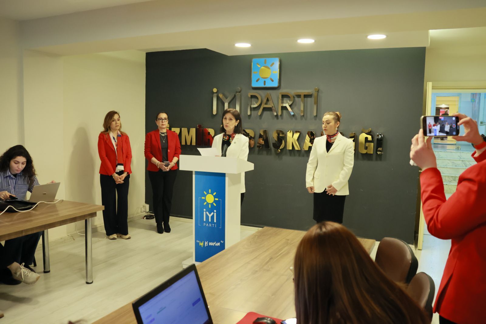 İyi Partili Kadınlardan Kadınlara Özgü Vizyon Şartı2