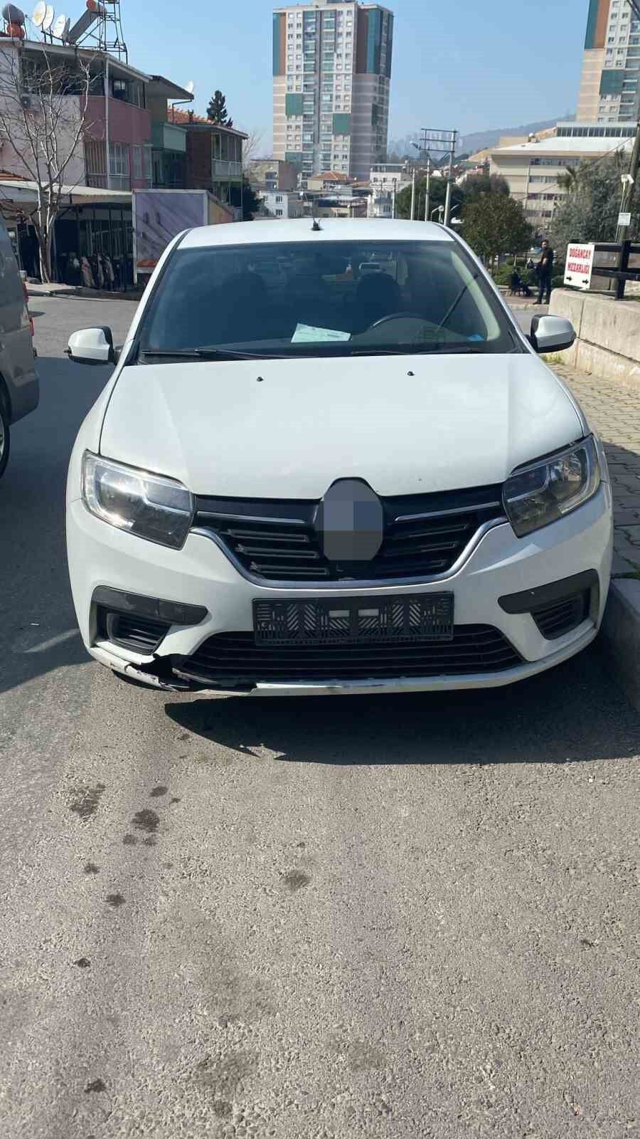 İzmir'de Korsan Taksi Sürücüsüne Gasp Girişimi! 2