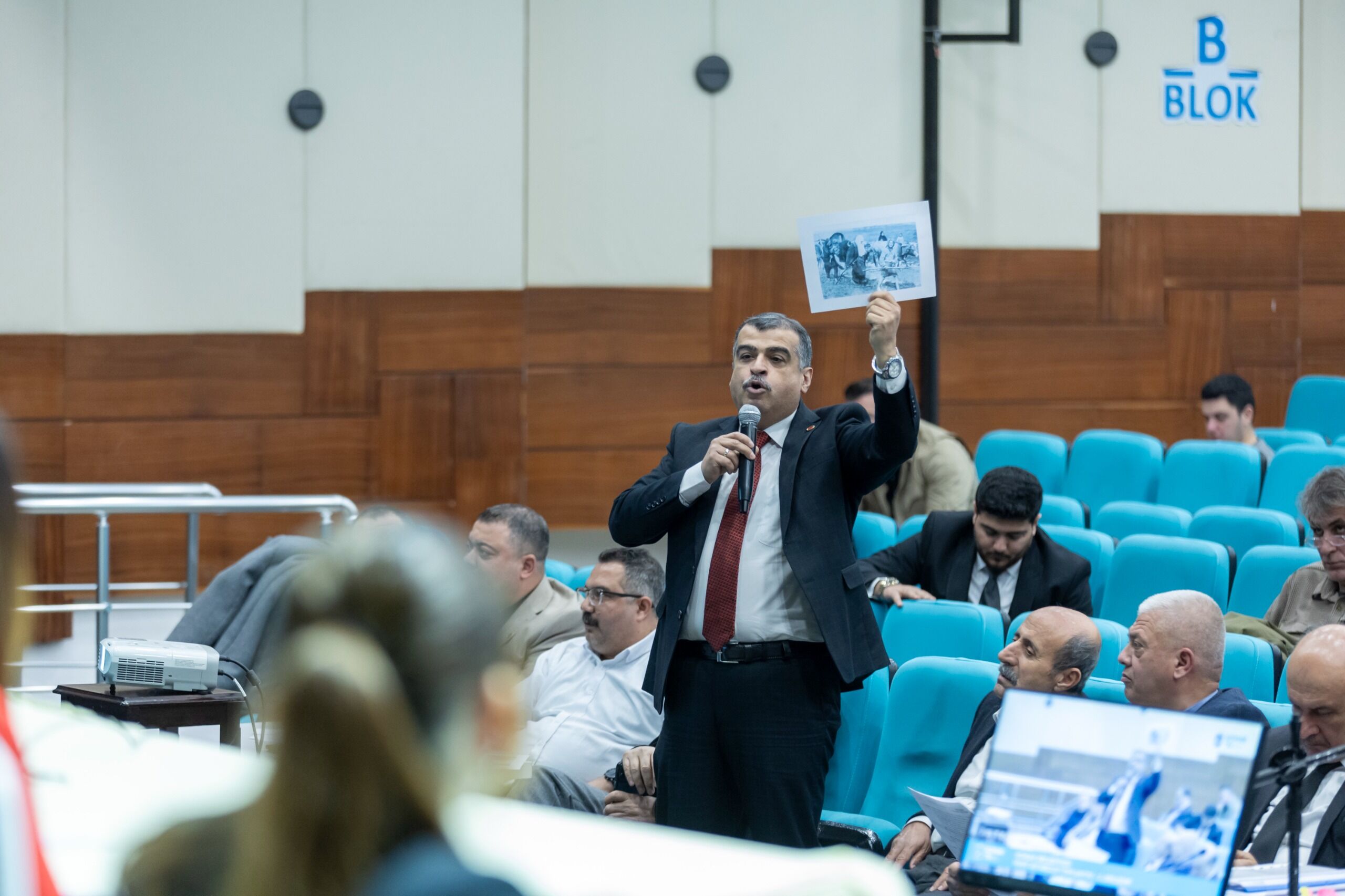Kadınlara Destek Için Konak Belediye Meclisi’nde Yeni Birimler Kuruldu (5)