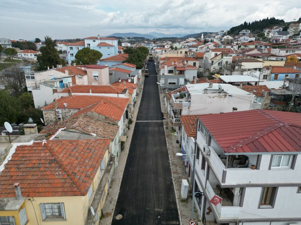 Urla’da Asfalt Ve Parke Atağı (1)