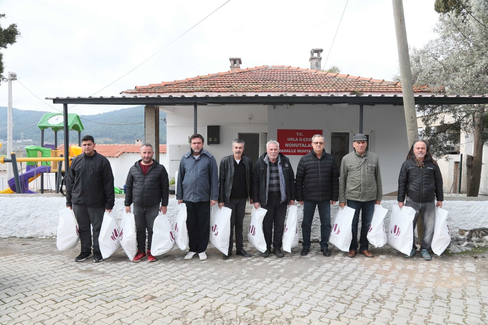Urla'da Tarımsal Üretim Artacak 150 Kilogramlık Tohum Desteği! (2)