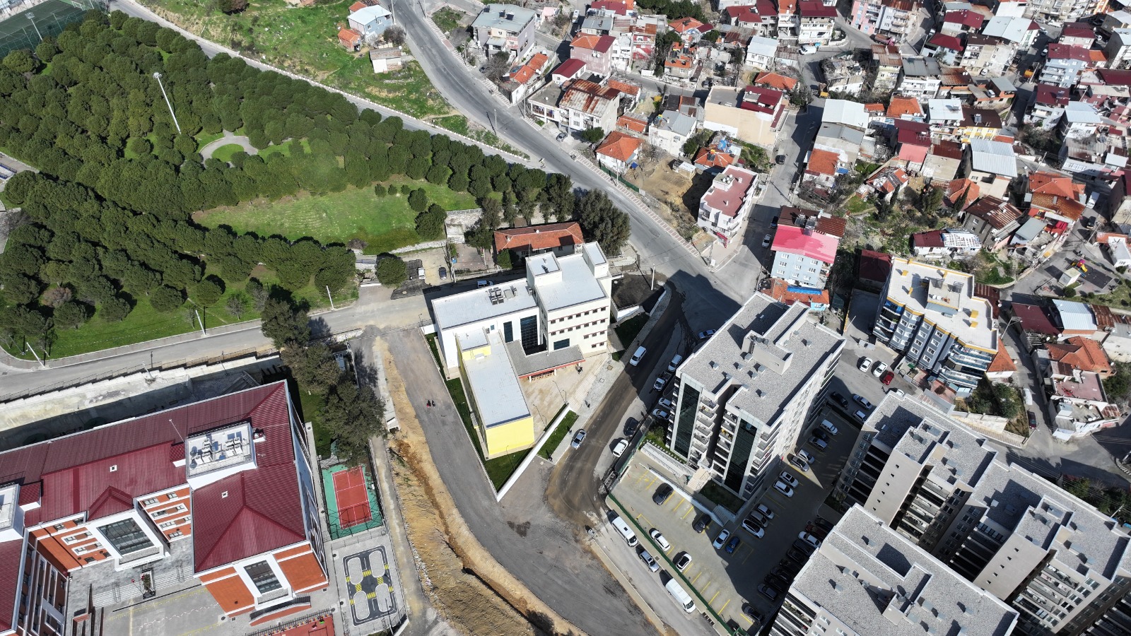 Uzundere'de Dönüşüm Sürüyor1 4 Katlı Yeni Hizmet Binası Hazır