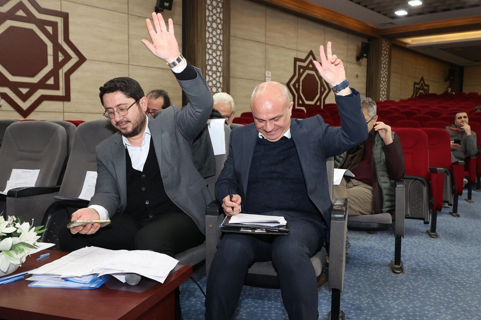 Yunusemre Belediye Meclisi’nde 8 Mart Ve Sosyal Yardımlar Gündemdeydi