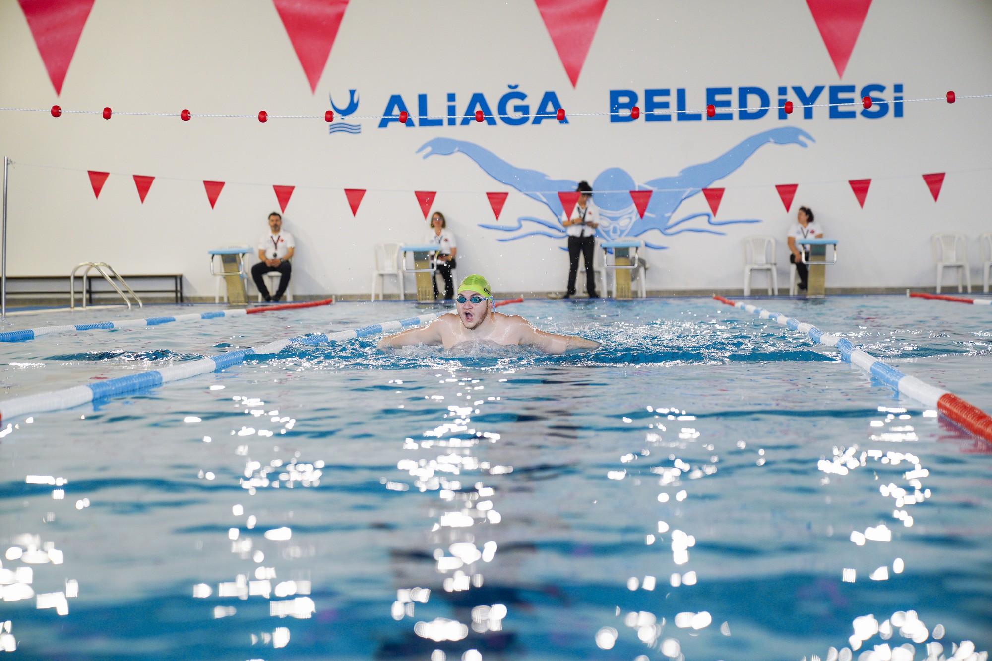 Aliağa'da Özel Sporcular Yüzme Şampiyonasında Kulaç Attı (4)