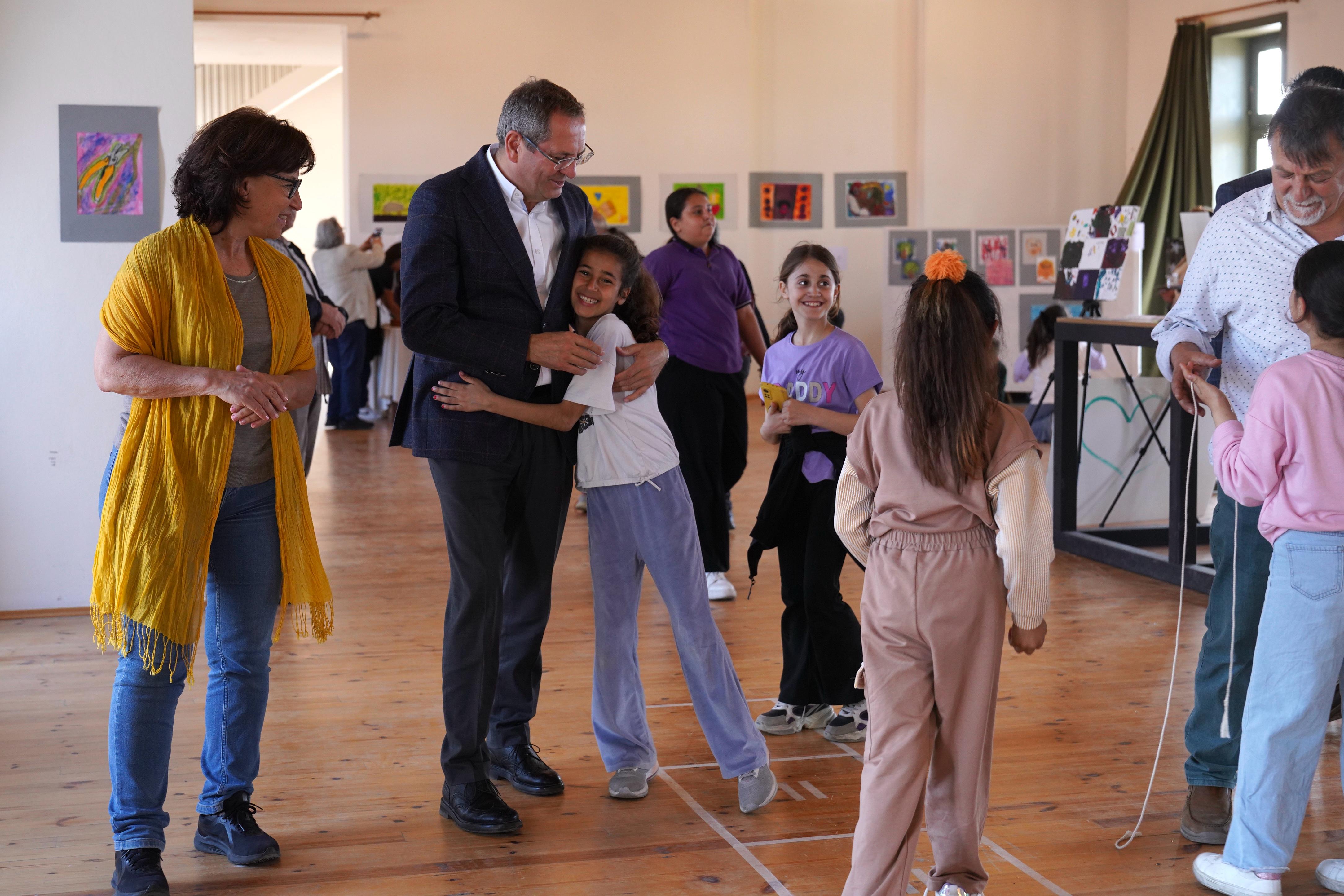Ayvalık’ta Geleneksel Oyunlarla Dolu Renkli Bir Gün (5)