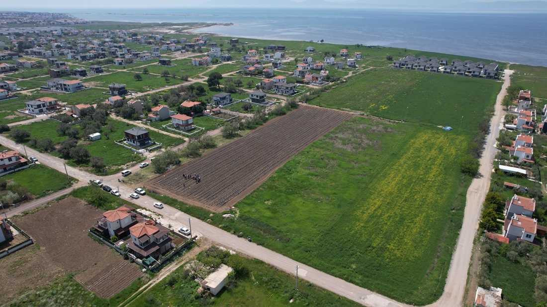 Ayvalık’ta Kadın Eliyle Çilek Tarlasından Reçele Yolculuk (5)
