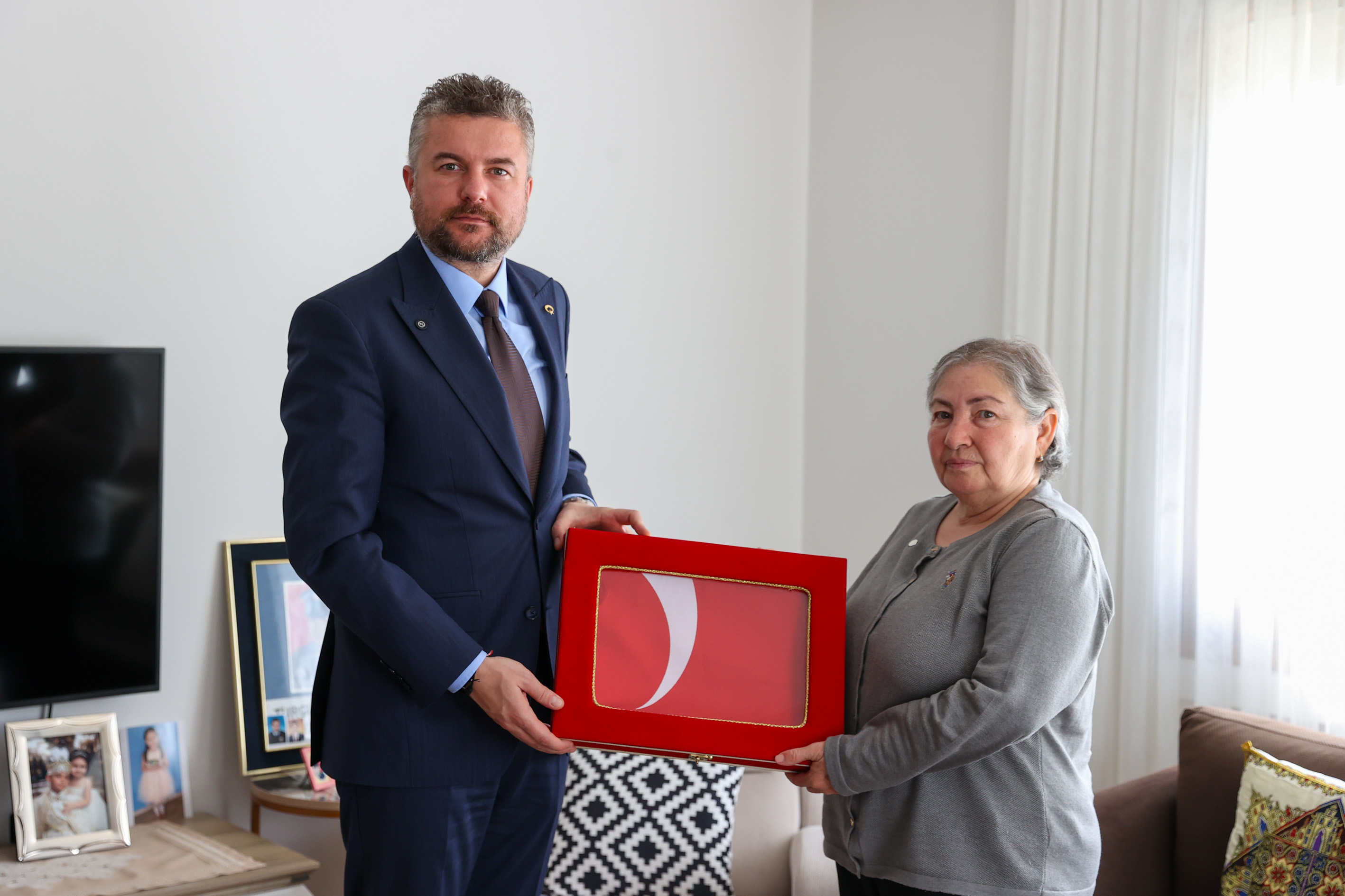 Başkan Görkem Duman’dan Şehit Evine Ziyaret (2)