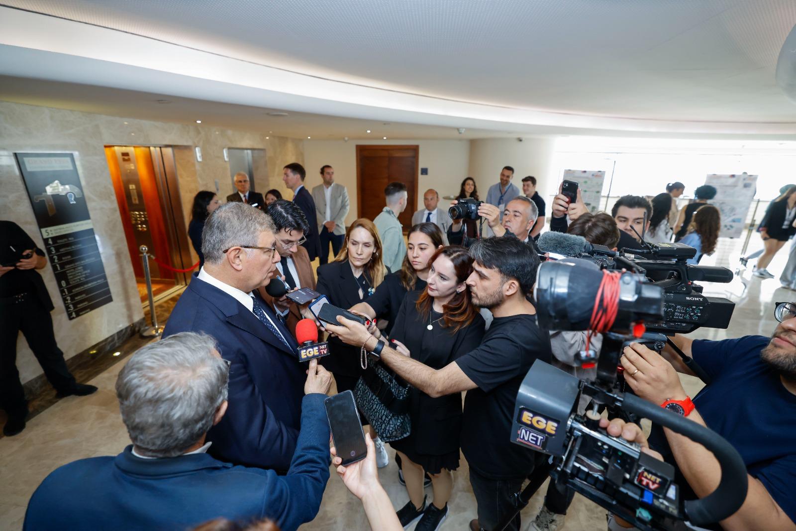 Başkan Tugay Kemalpaşa Operasyonu Hukuka Aykırı