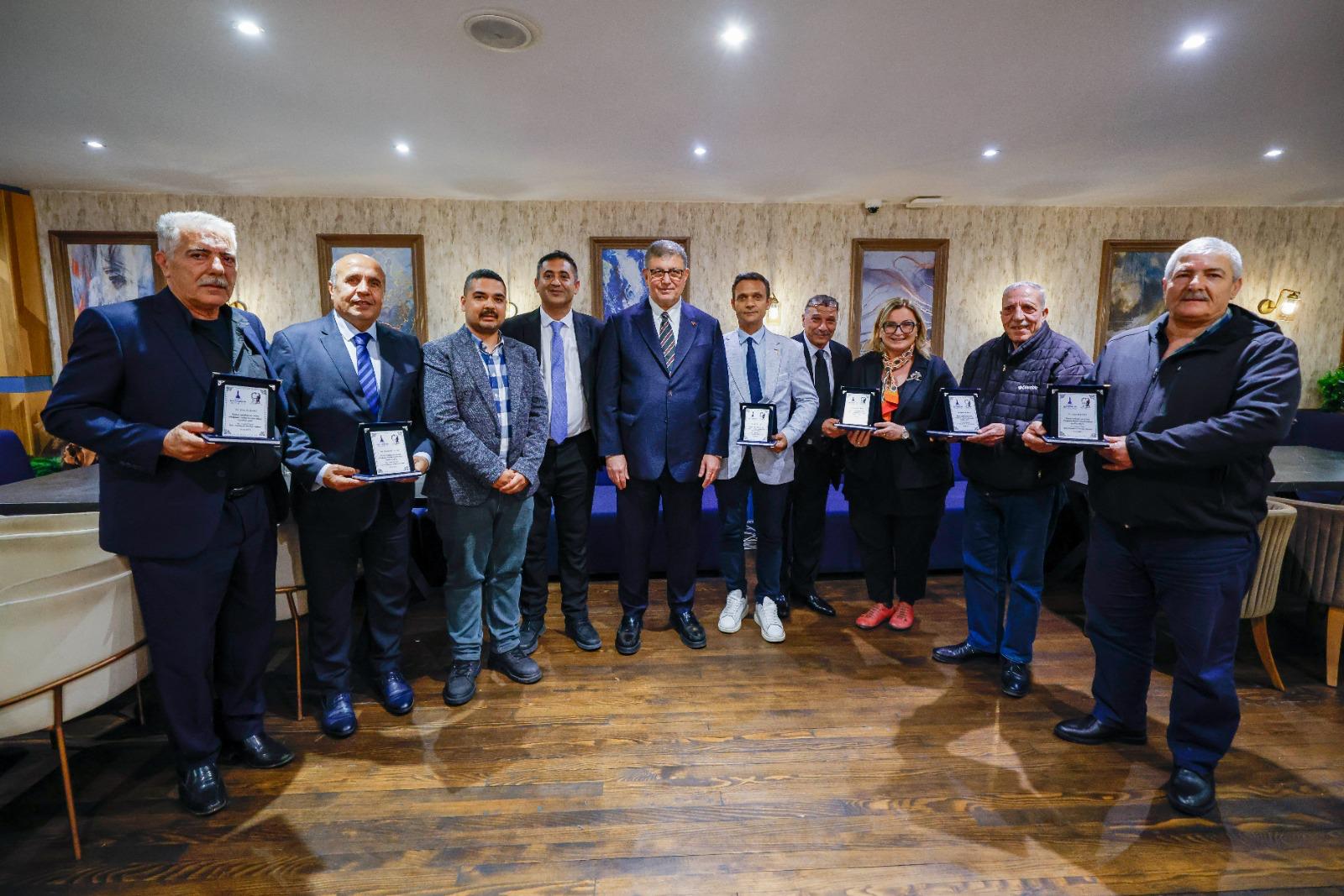 Başkan Tugay Roman Yurttaşlarla Buluştu2 “Her Zaman Yanınızdayım”