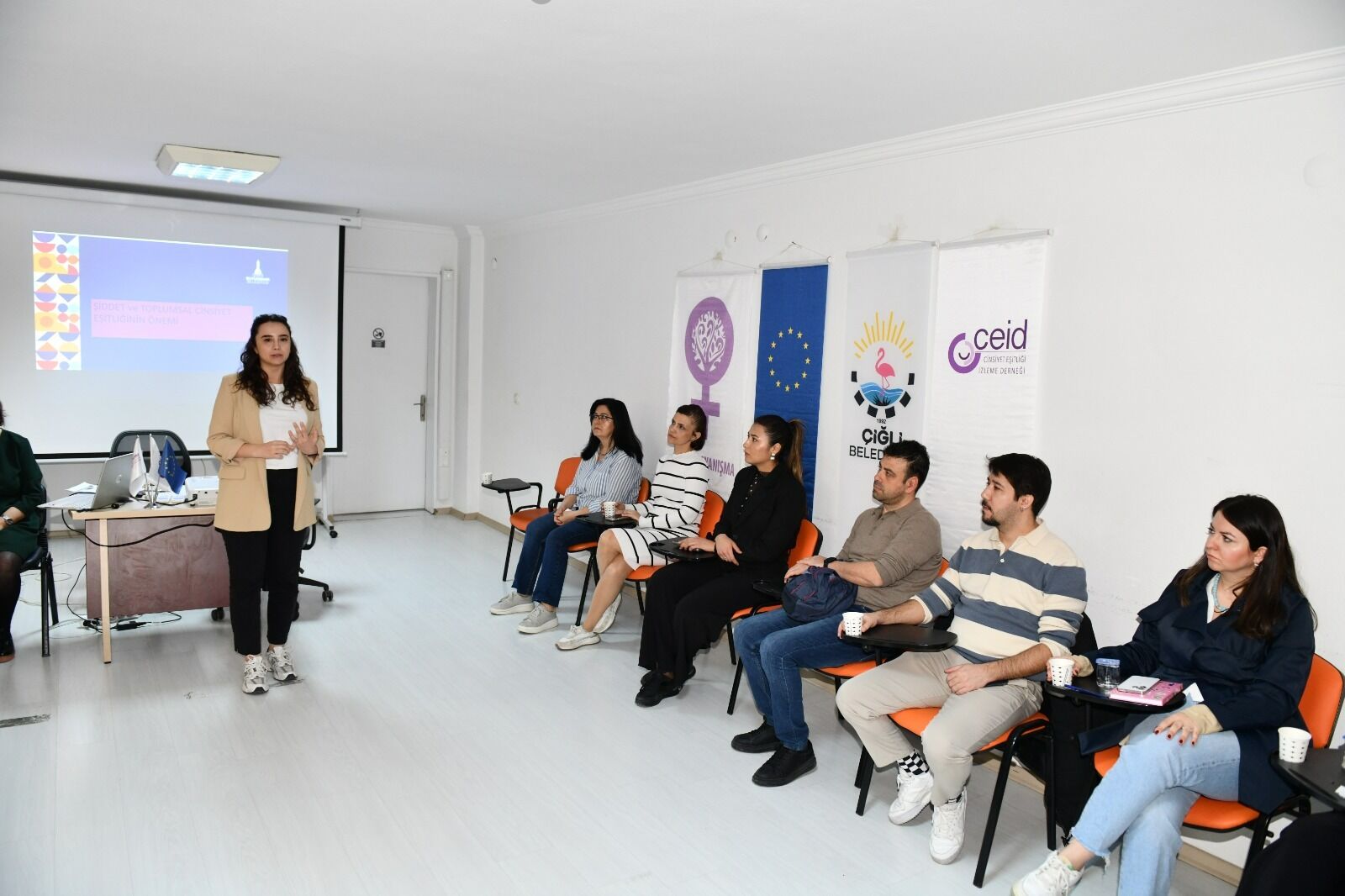 Çiğli Belediyesi’nden Kadına Yönelik Şiddetle Mücadeleye Eğitim Desteği (1)
