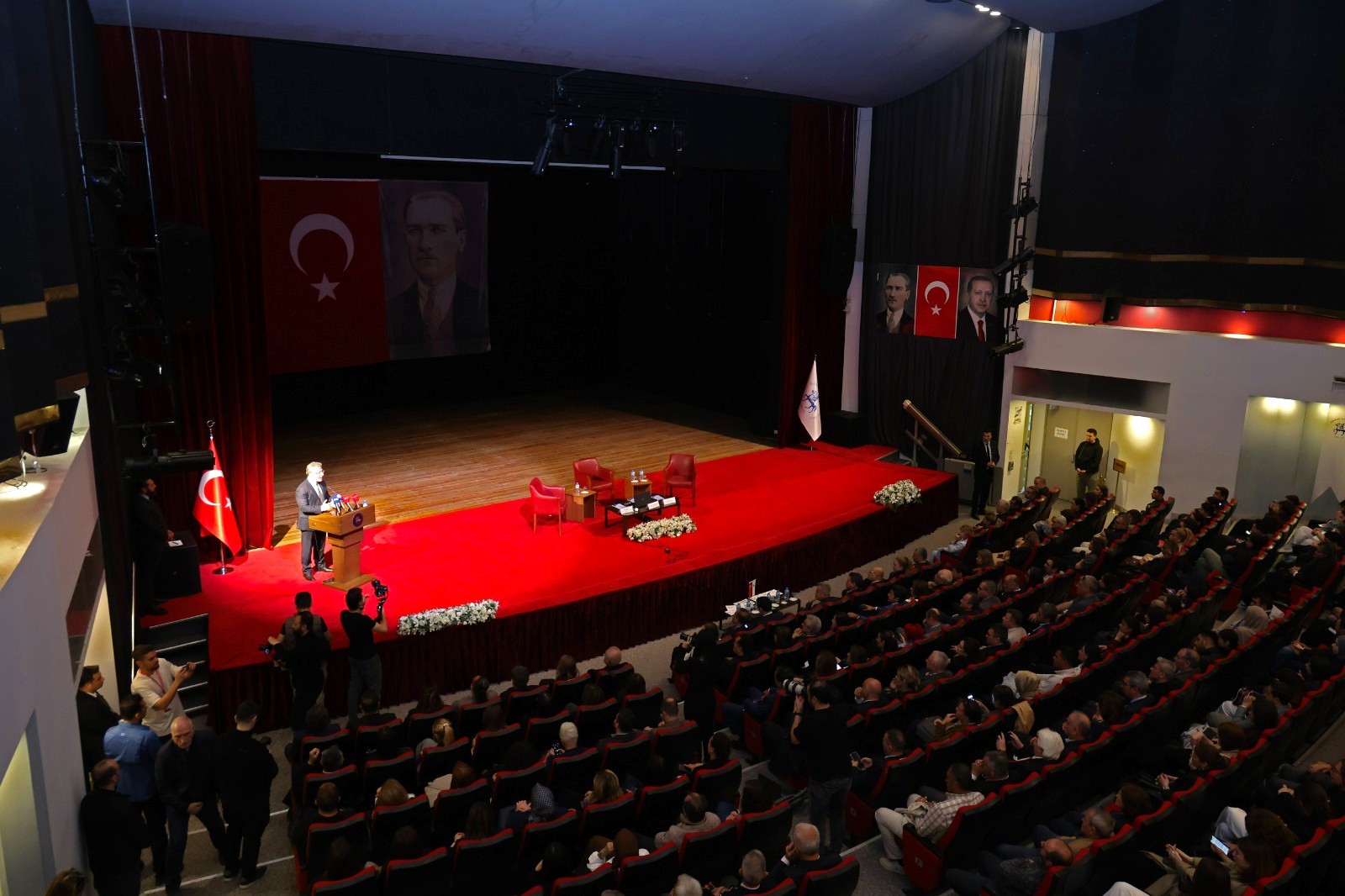 İzmir Valiliği Ile Deü Aileyi Güçlendirme Protokolü Imzaladı (1)-1