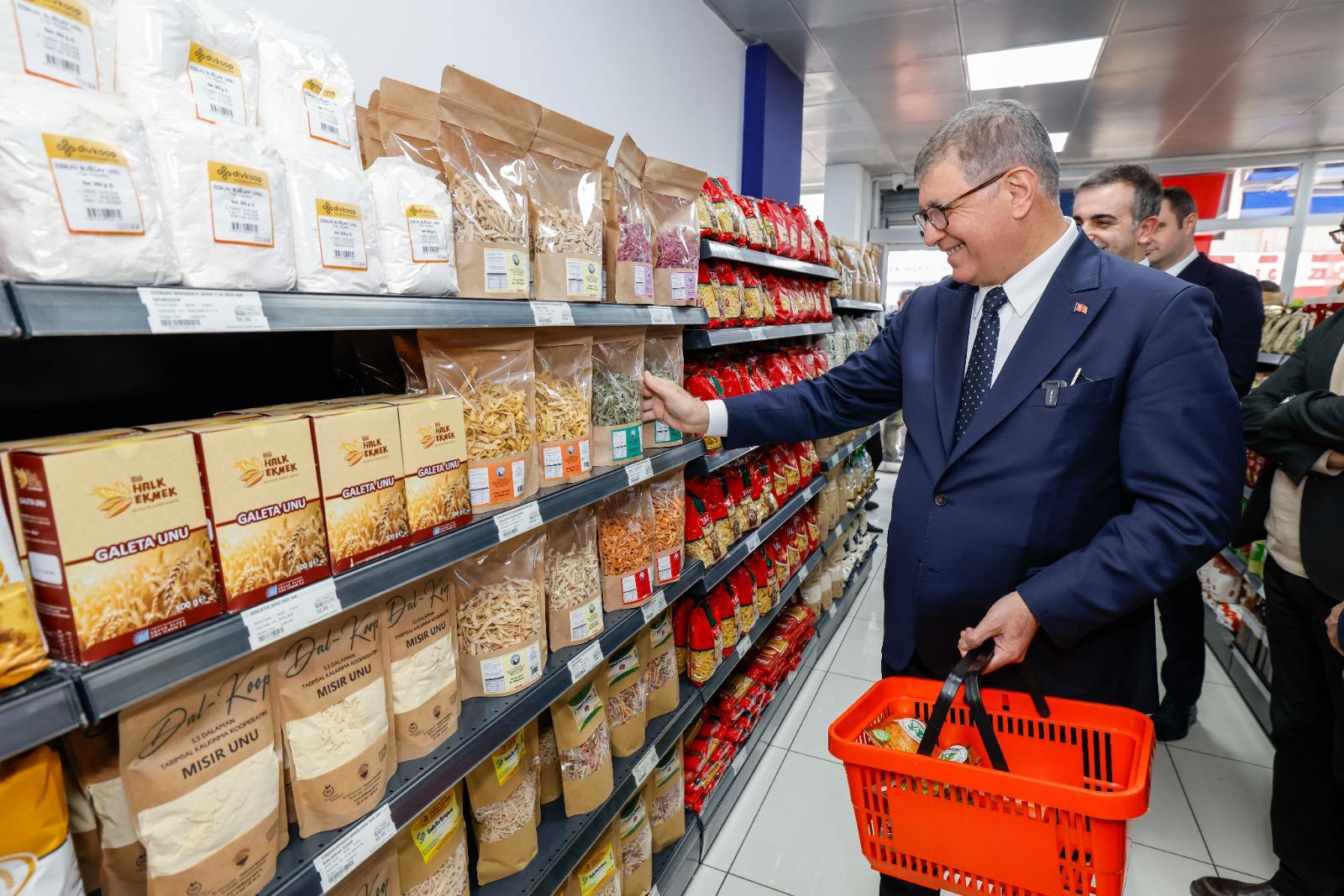 İzmir'de Halkın Marketi Yeniden Doğdu1 İzmar Açıldı