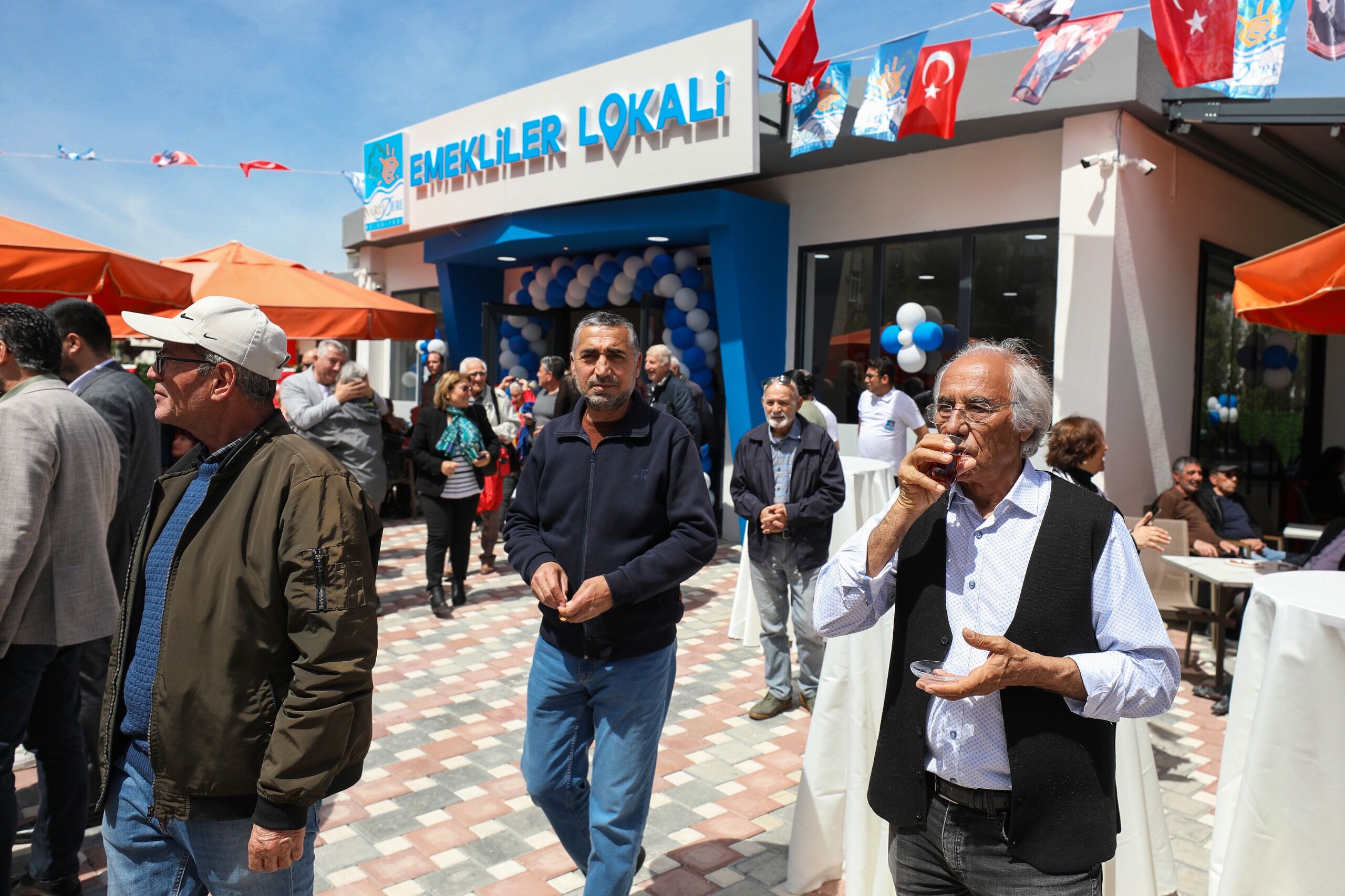 Narlıdere’de Emekliler Lokali Ve Narista Büfe Hizmete Girdi (4)