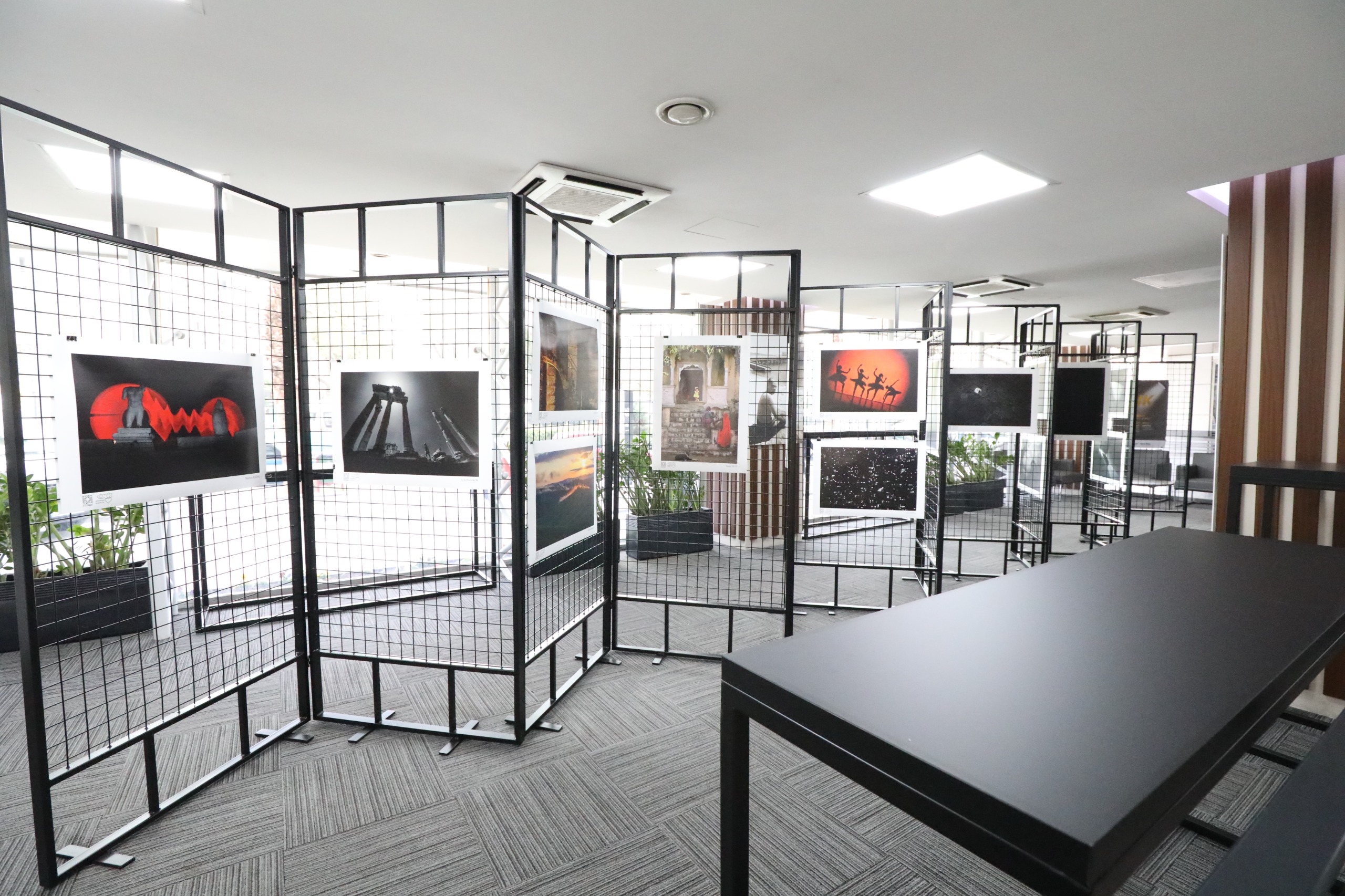 Sanat Belediyeye Taşındı! Karşıyaka’da Galeri Alt Açıldı (3)