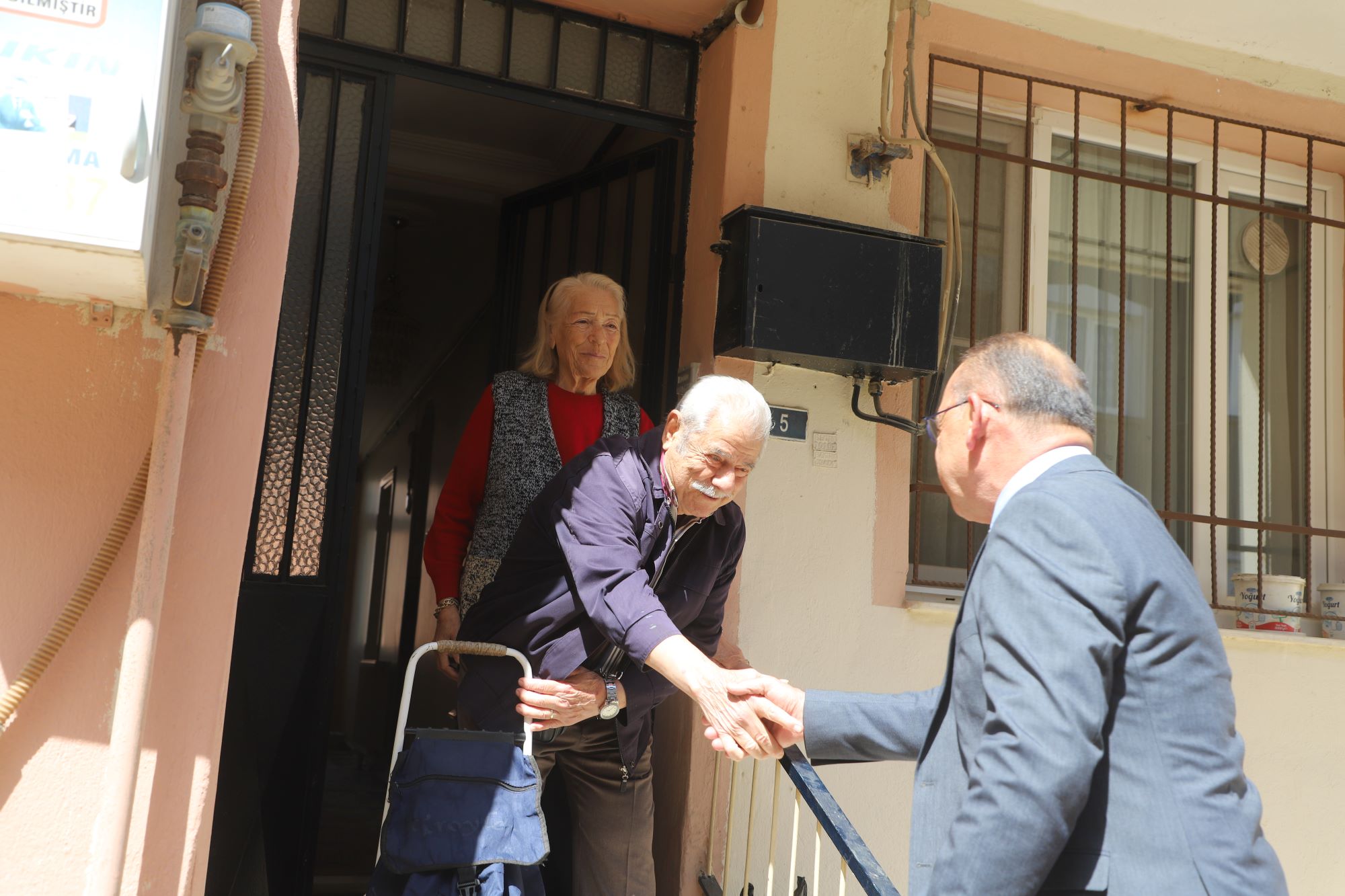 Turgutlu'da Yeni Yollar Kurban Bayramı’na Yetişecek (1)