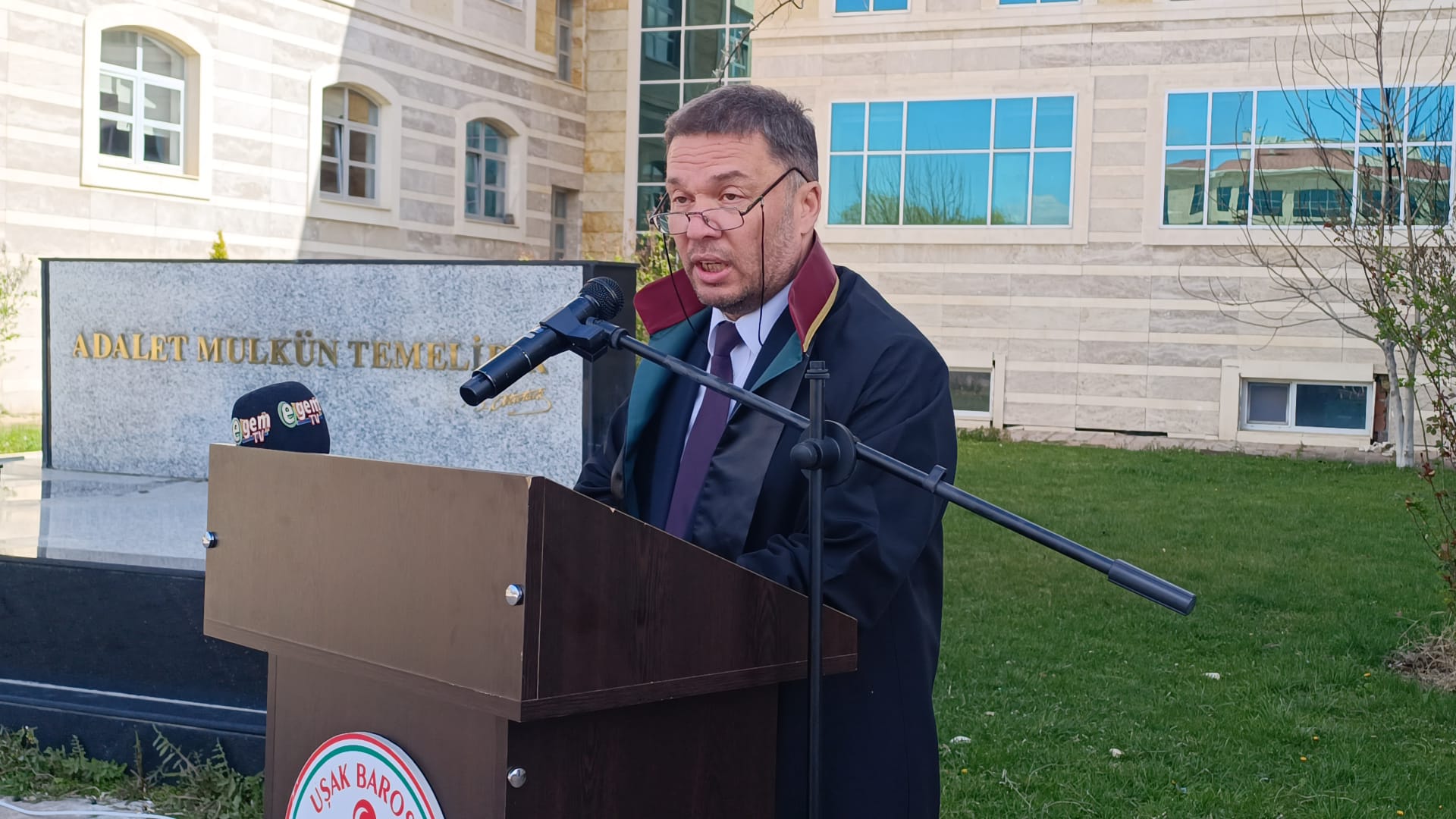 Uşak’ta Avukatlar Günü Kutlandı “Hukukun Üstünlüğünü Kararlılıkla Savunuyoruz” (2)