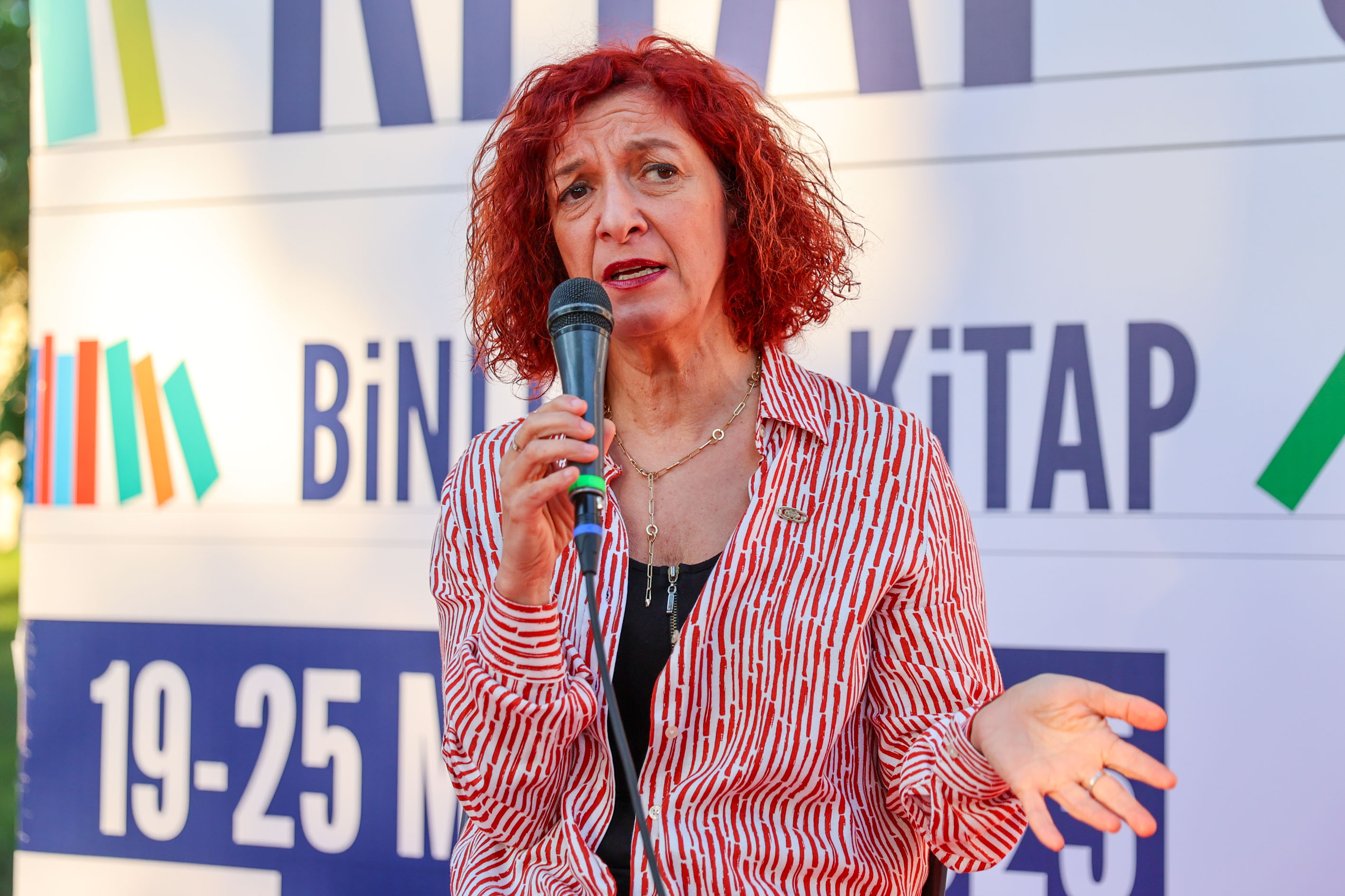 1.Buca Kitap Günleri Değerli Konuklarıyla Kitapseverleri Bekliyor (1)