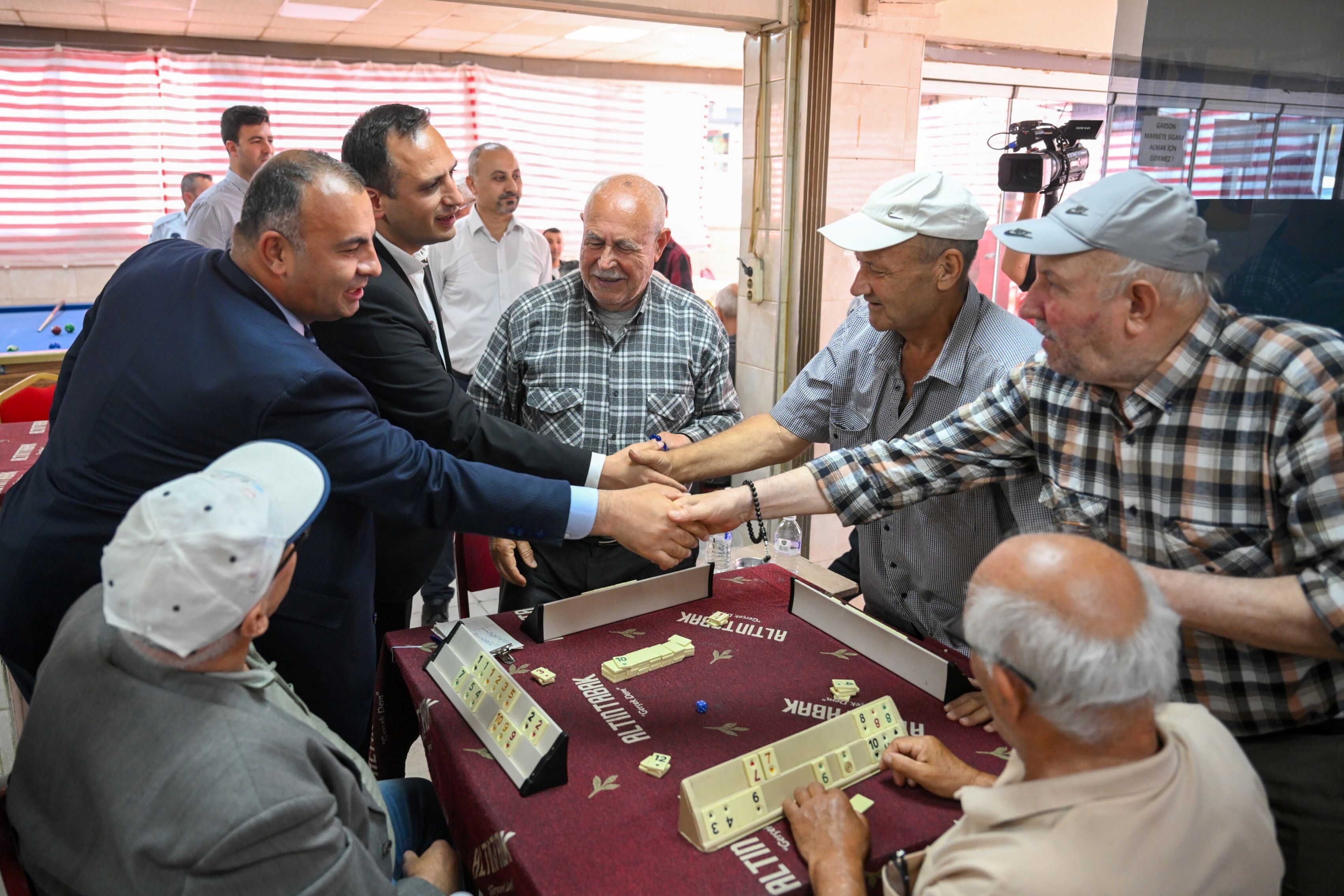 Başkan Ömer Eşki Ve Milletvekili Ednan Arslan Sahada (3)