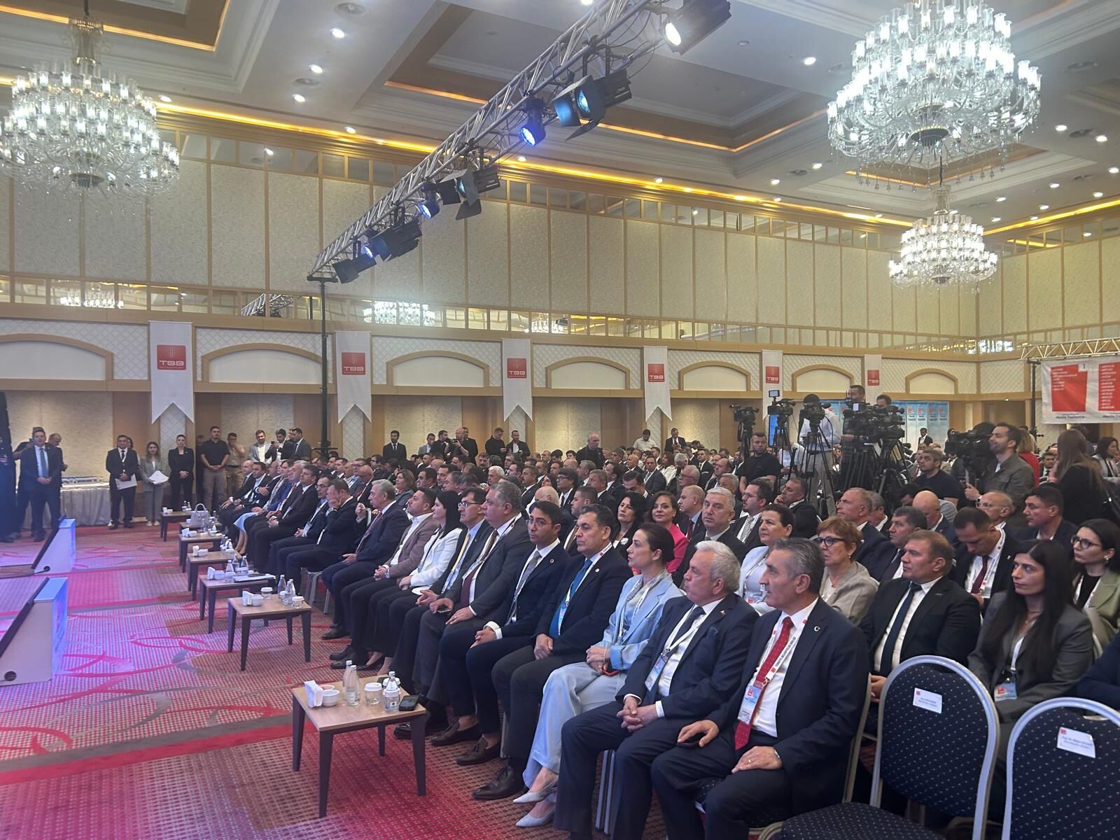 Başkan Sengel Tbb Encümen Üyeliğine Yeniden Seçildi (2)