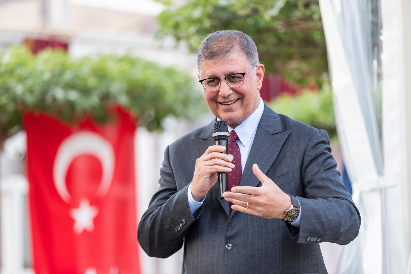 Başkan Tugay2 İzmir'in Genlerinde Uluslararası Olma Özelliği Var