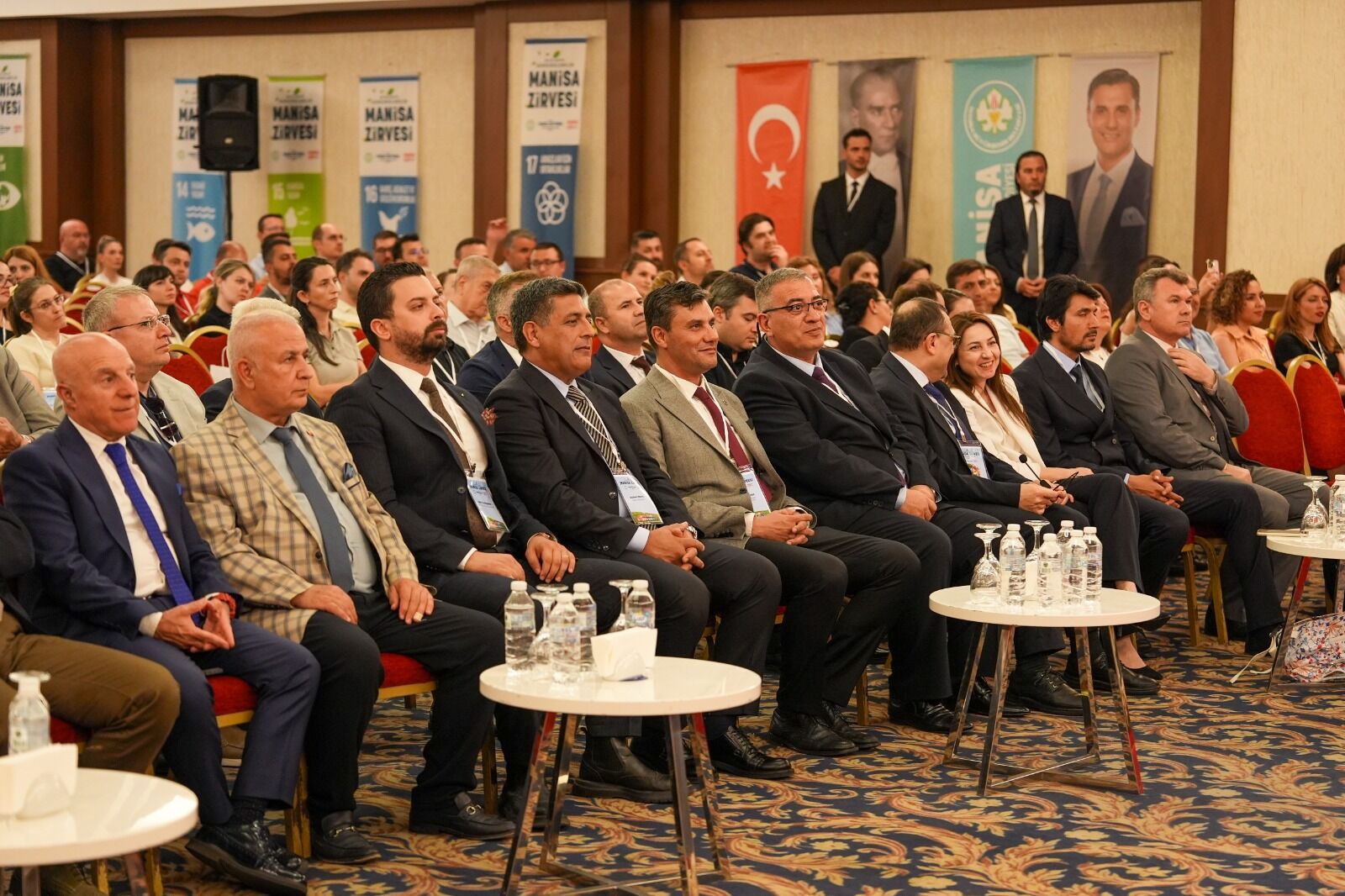 Başkan Zeyrek “Sürdürülebilir Manisa Zirvesi, Geleceğimizin Yol Haritası Olacak” (1)