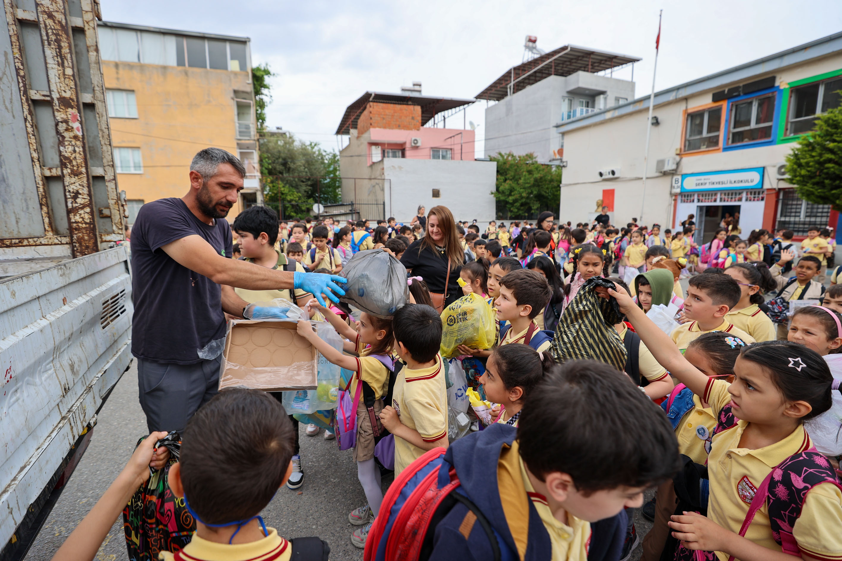 Buca Belediyesi’nin Örnek Geri Dönüşüm Çalışması (1)