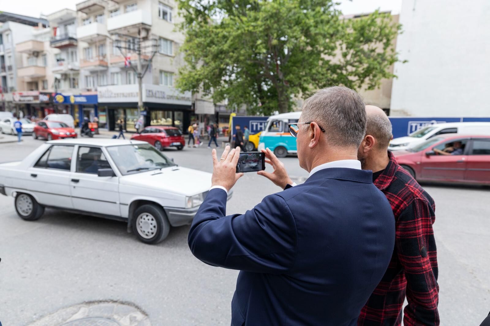 Buca Üçkuyular Meydanı’nda Trafik Düzenlemesi Başladı