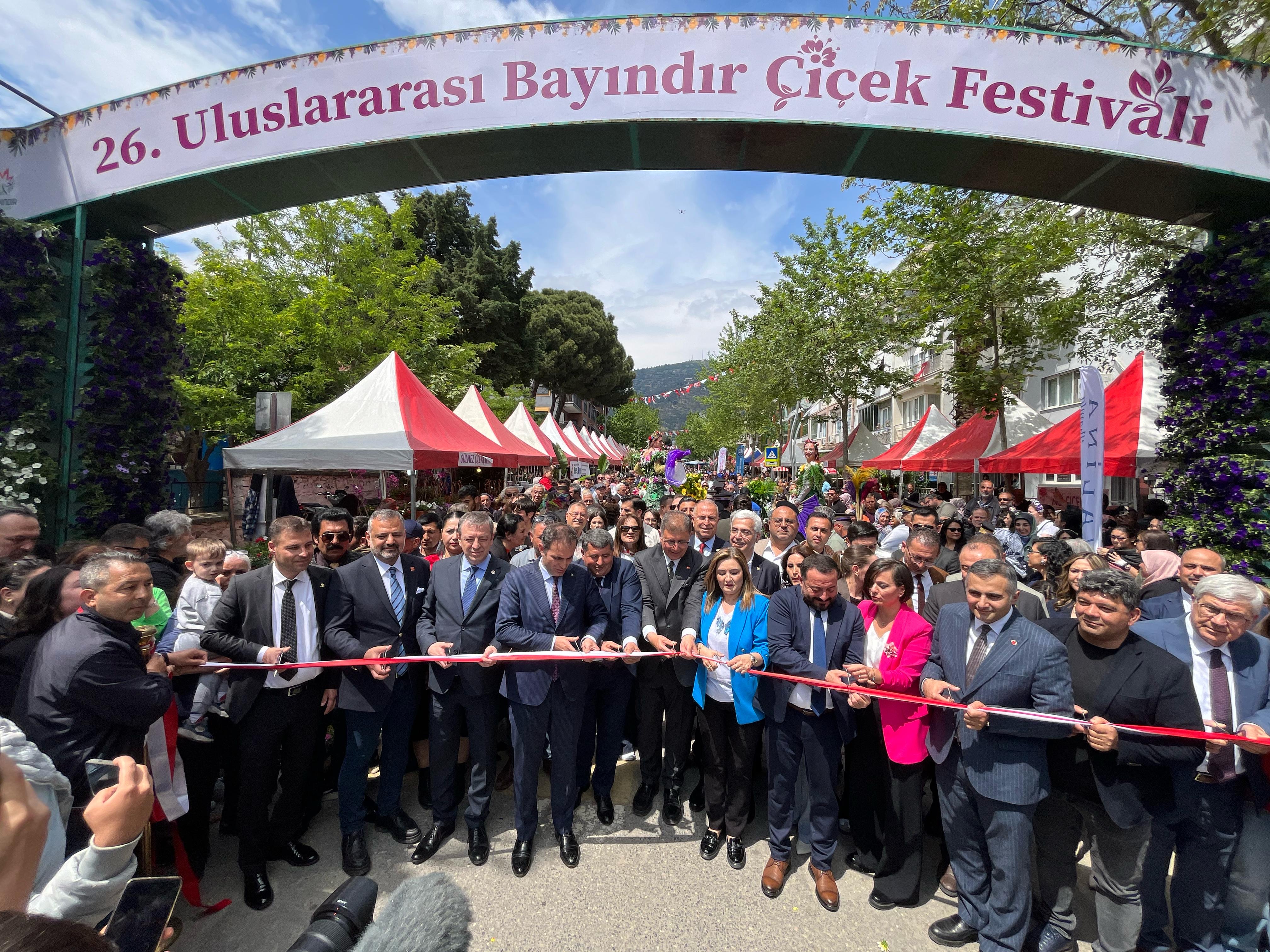 Chp İzmir’den Bayındır Çiçek Festivali’ne Tam Kadro Katılım (1)