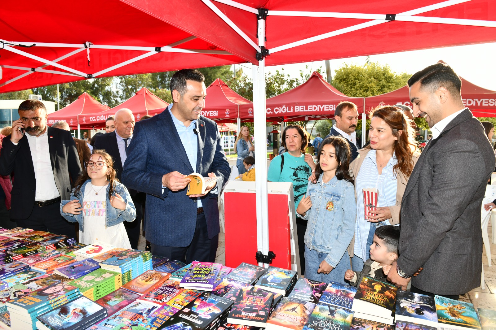 Çiğli Kitap Günleri Başladı Çocuklar Hayallerini Konuşturdu (2)