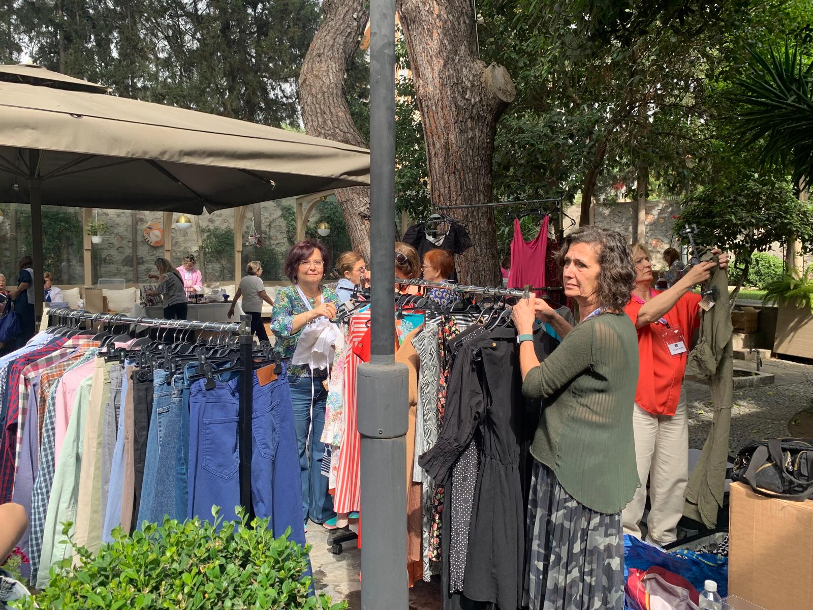 Çydd'den “Kadın Ve İzmir” Temalı Bahar Kermesi (2)