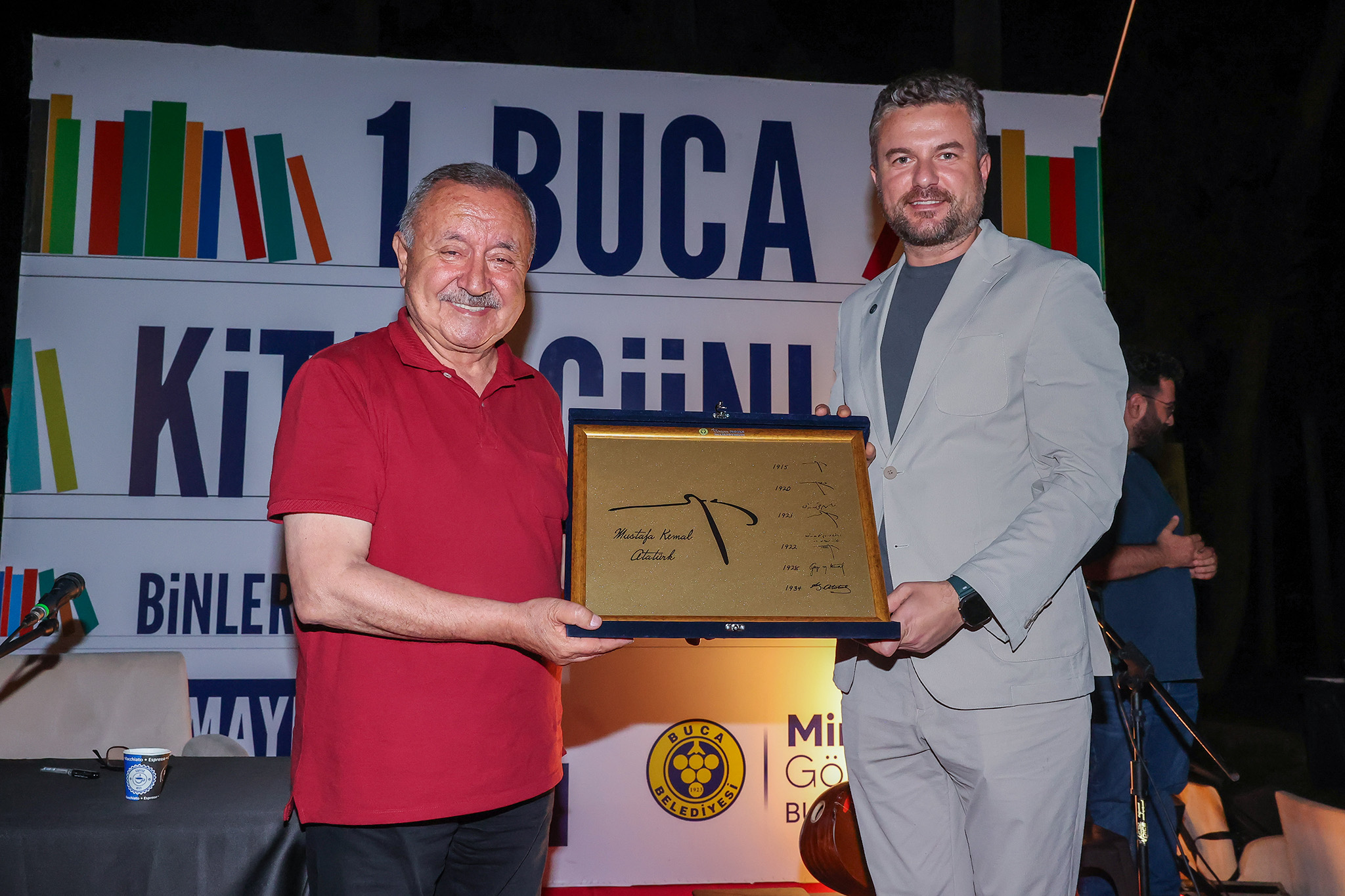 Edebiyat Dünyasının Usta Ismi Şükrü Erbaş Bucalılarla Buluştu (3)