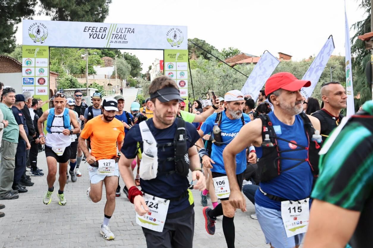 Efeler Yolu Ultra Trail’de Start Verildi! (1)