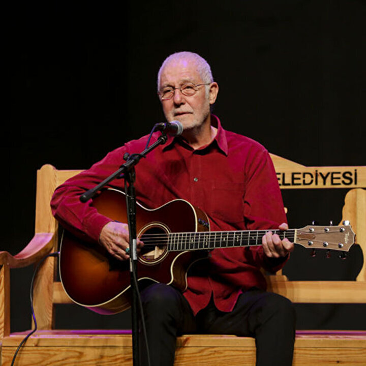 İlhan Şeşen3
