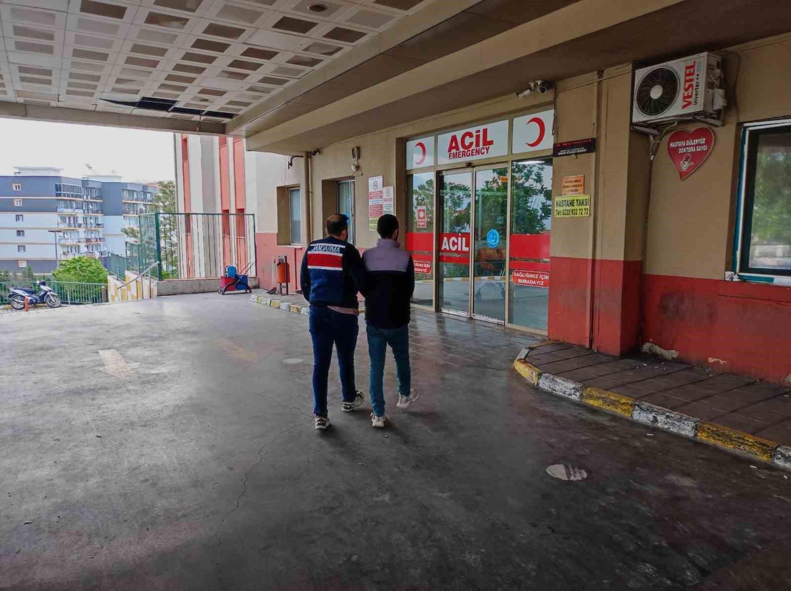 İzmir Merkezli Deaş Operasyonu2 4 Ilde 35 Gözaltı
