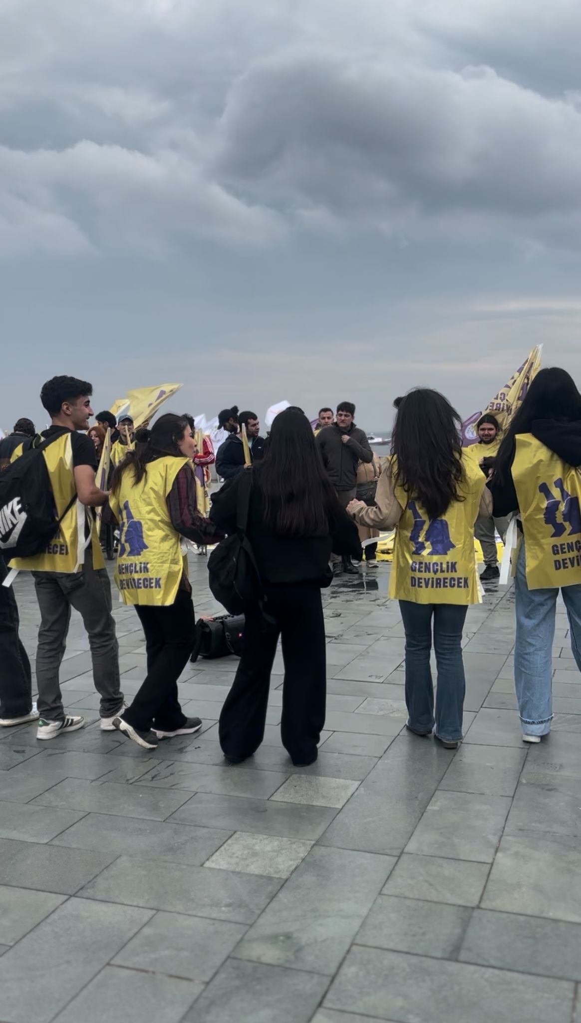 İzmir’de 1 Mayıs Kutlamaları Gündoğdu Meydanı'nda Başladı (4)