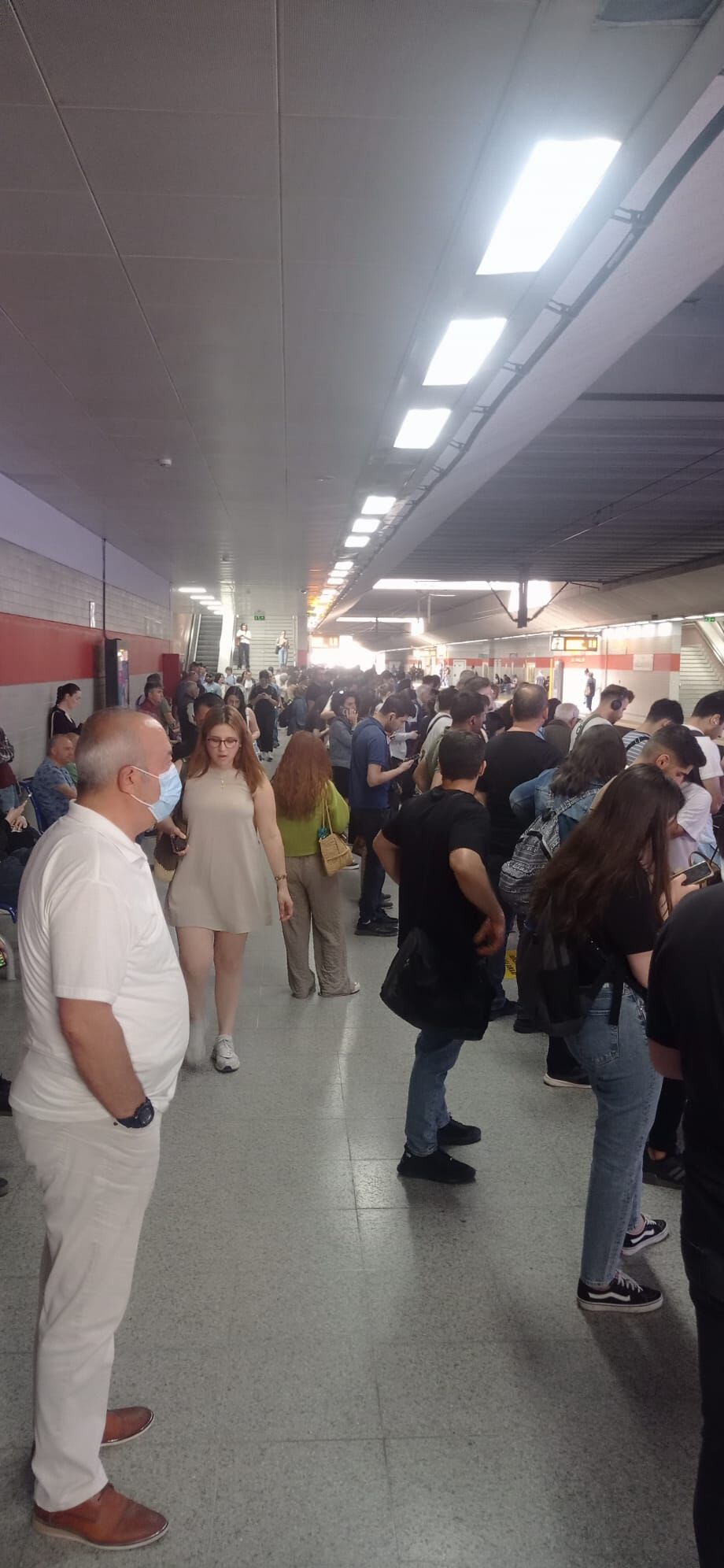 İzmir’de Grev Ikinci Gününde İzban Ve Yollarda Yoğunluk!