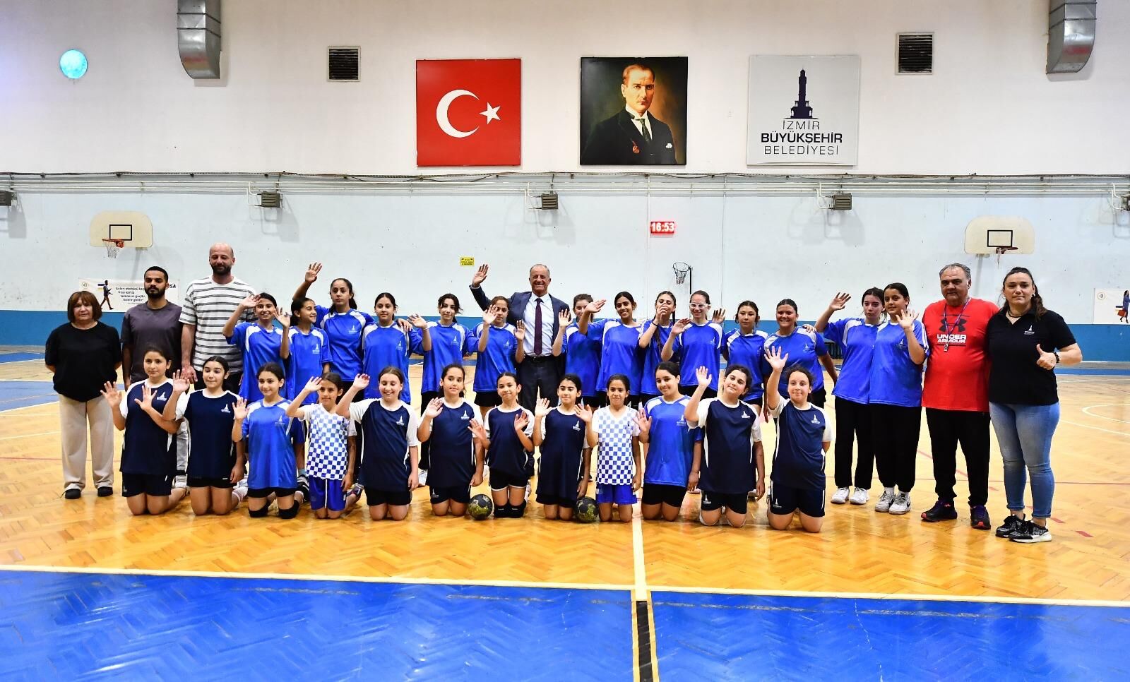 İzmir’in Hentboldaki Gururu Altyapıdan Gelen Zafer