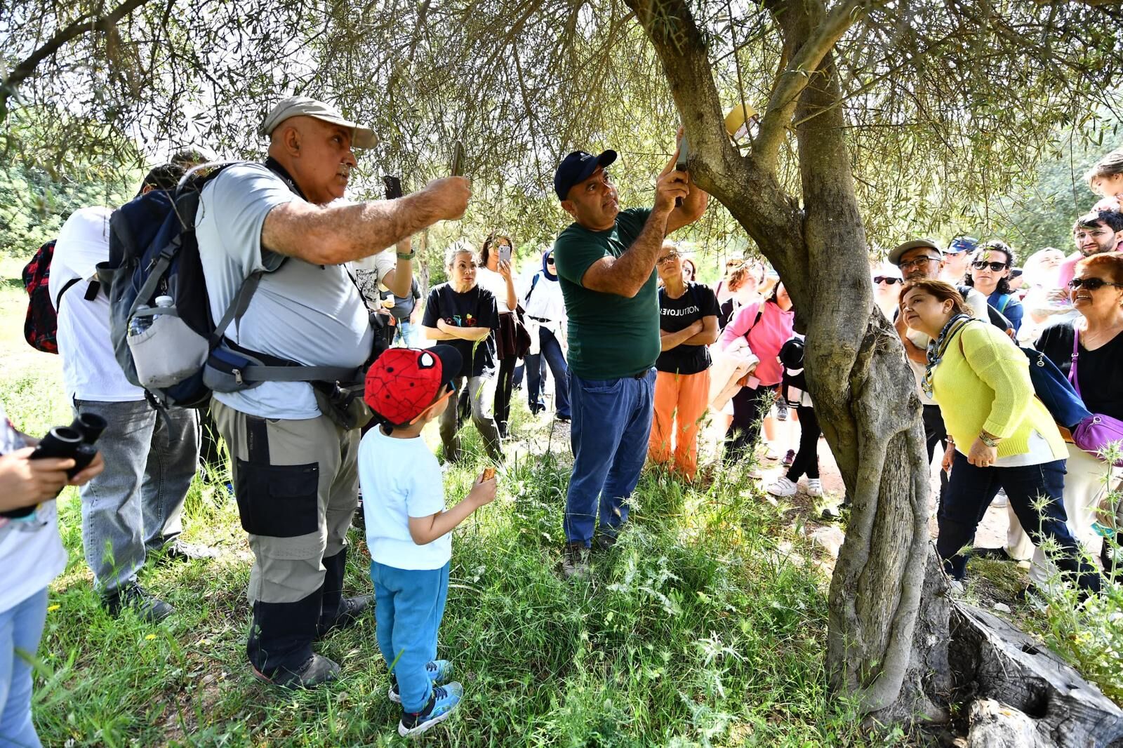 İzmirliler “Parkta Etkinlik Var” Ile Doğayla Buluşuyor