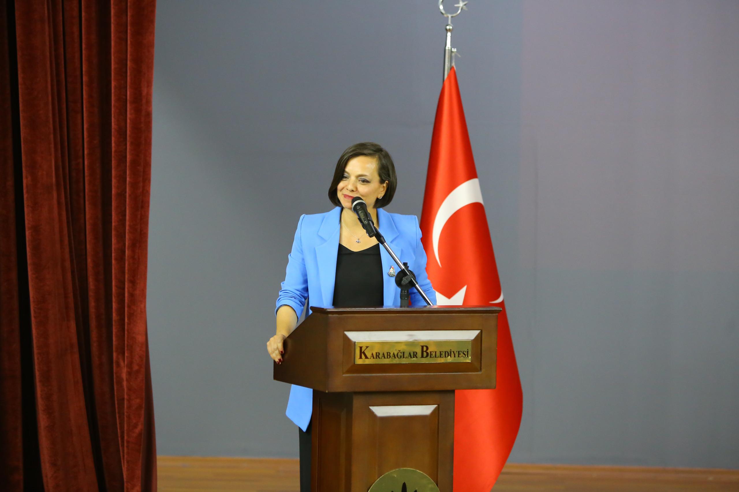 Karabağlar Belediyesi’nde 16 Aday Memur Yemin Etti (1)