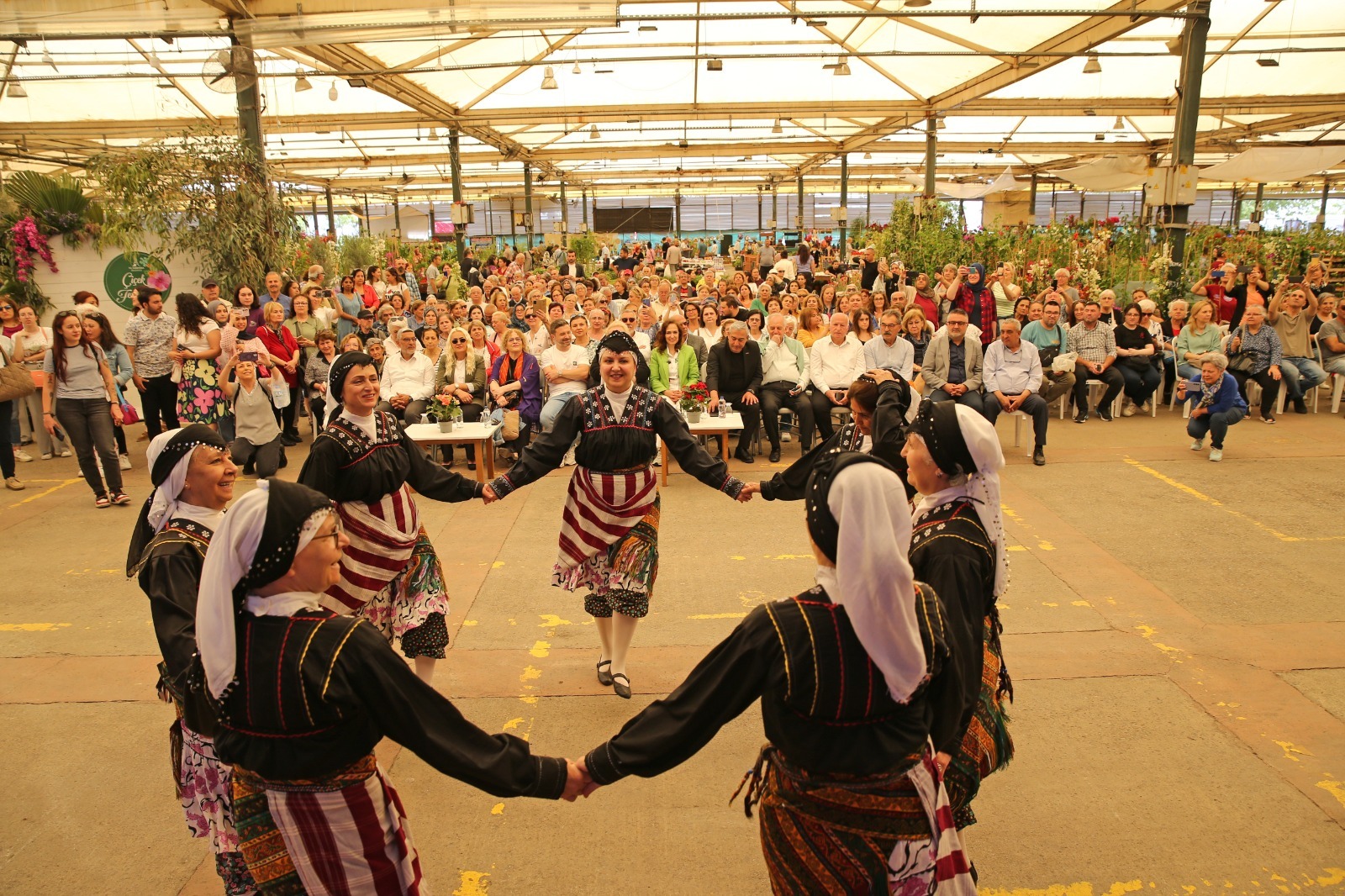 Karşıyaka Çiçek Festivali’ne Binlerce Doğa Tutkunu Akın Etti (3)