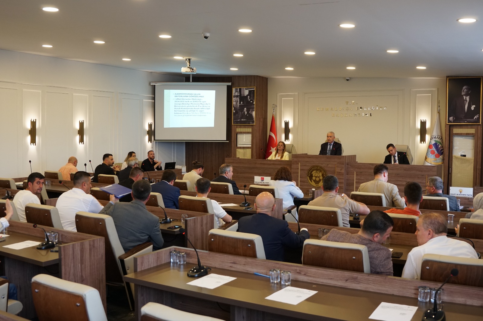Kemalpaşa'da Kesin Hesaba Meclis Onayı (2)