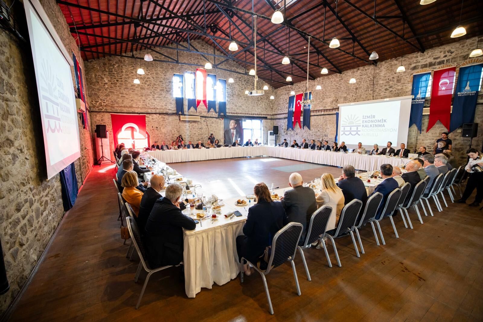 Kültürpark’a Yeşil Dönüşü6 İzmir’in Kalbi Yeniden Planlanıyor