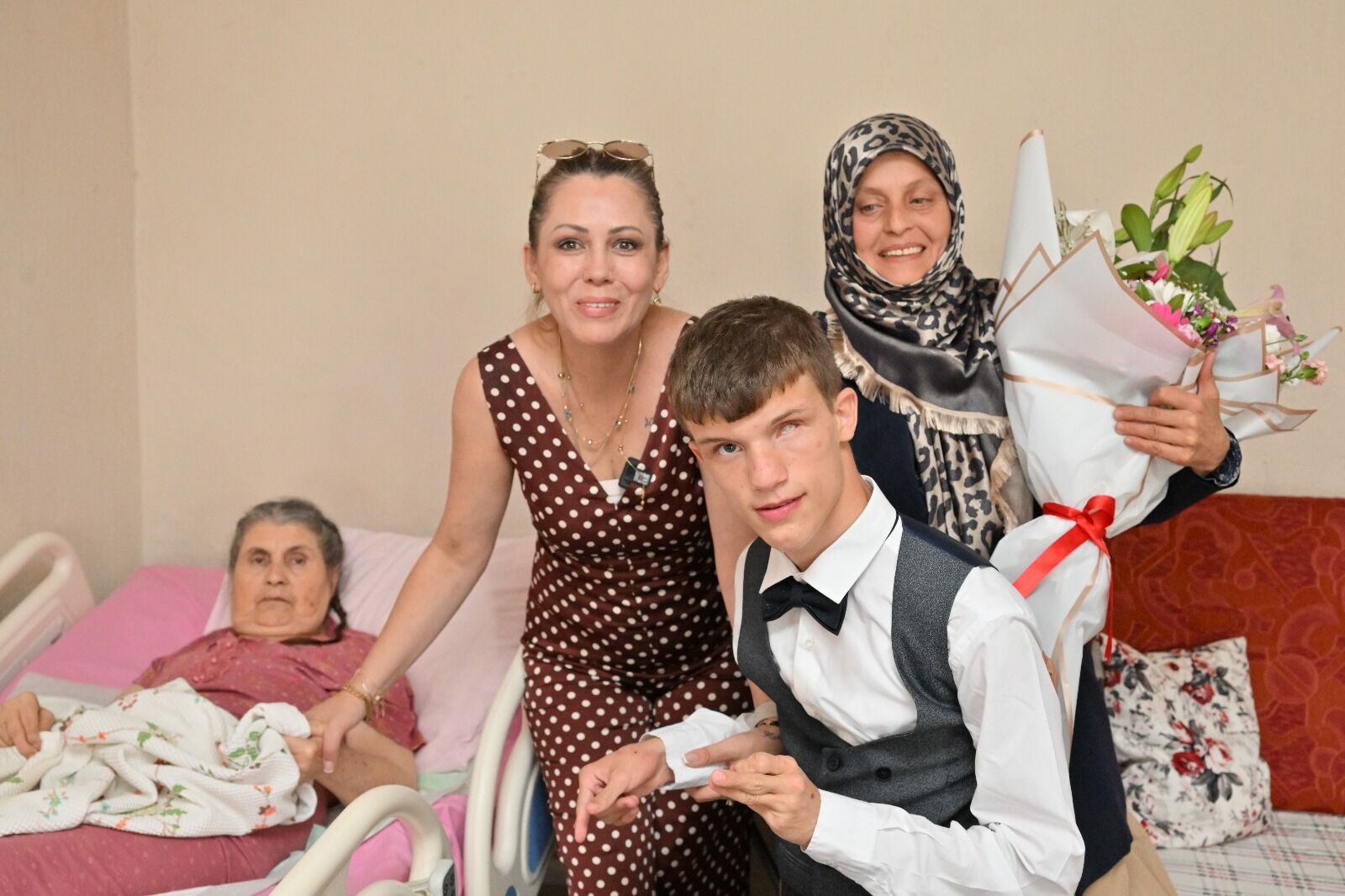 Manisa Büyükşehir’den Anneler Günü’nde Mutlu Eden Destek (2)