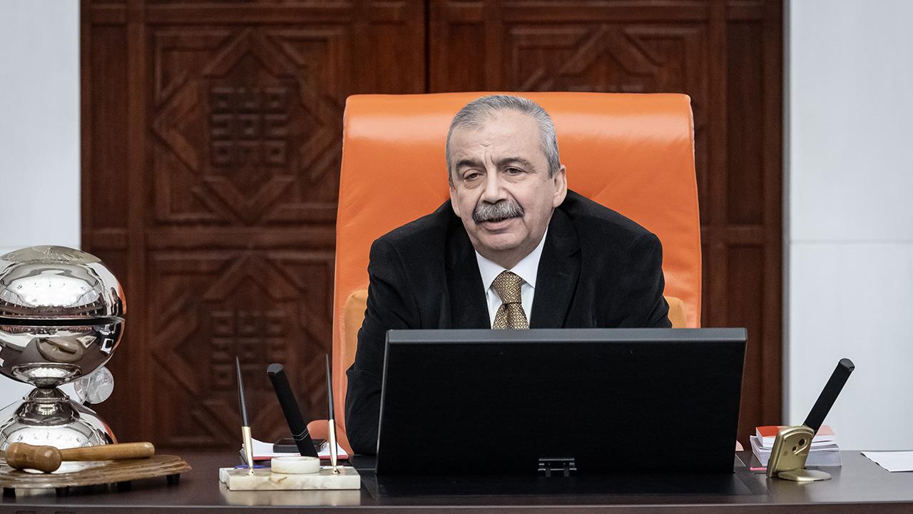 Sırrı Süreyya Önder2