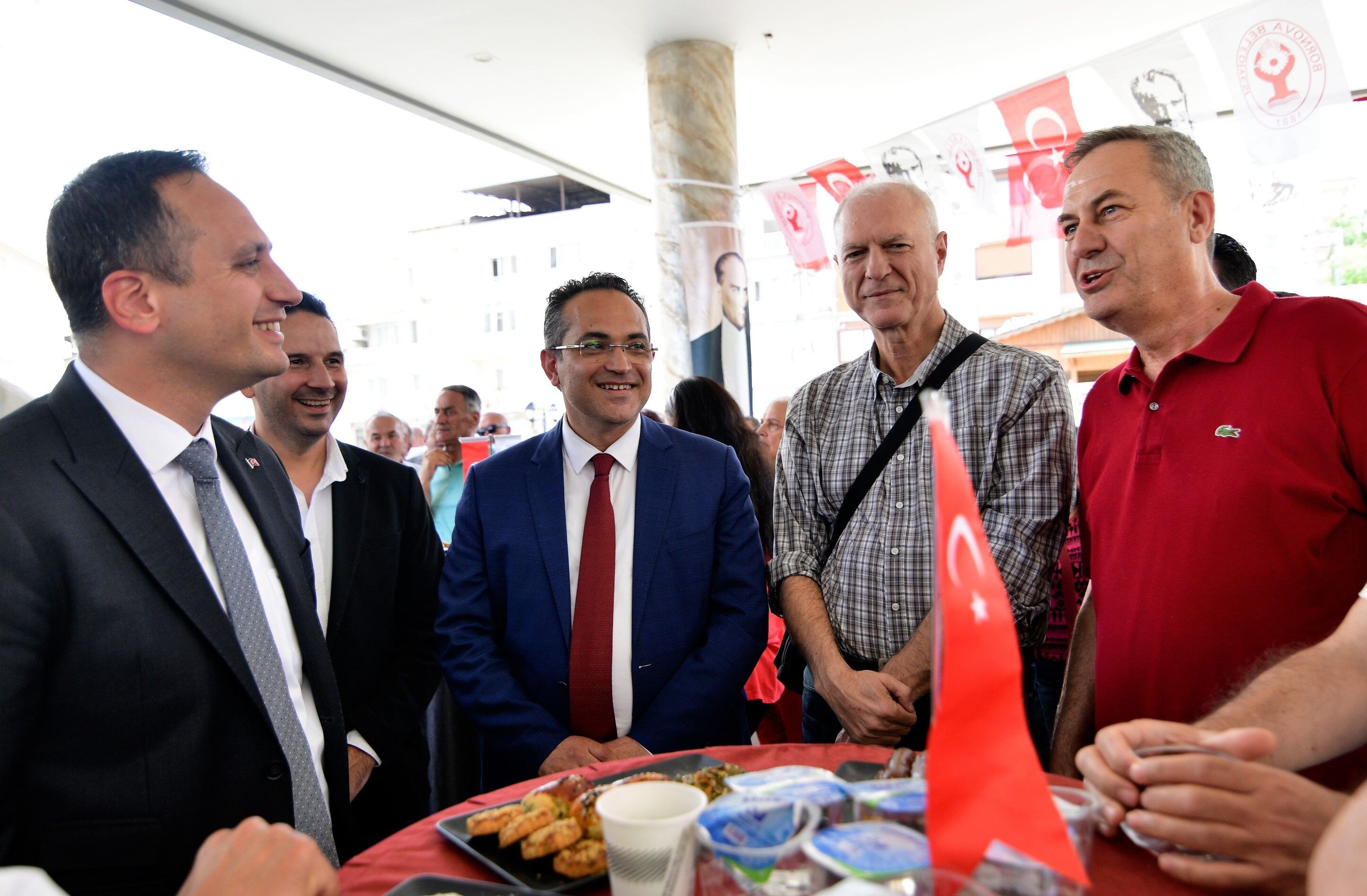 Zerrin Gençtürk’ün Adı Bornova'da Iki Kuruma Verildi (1)