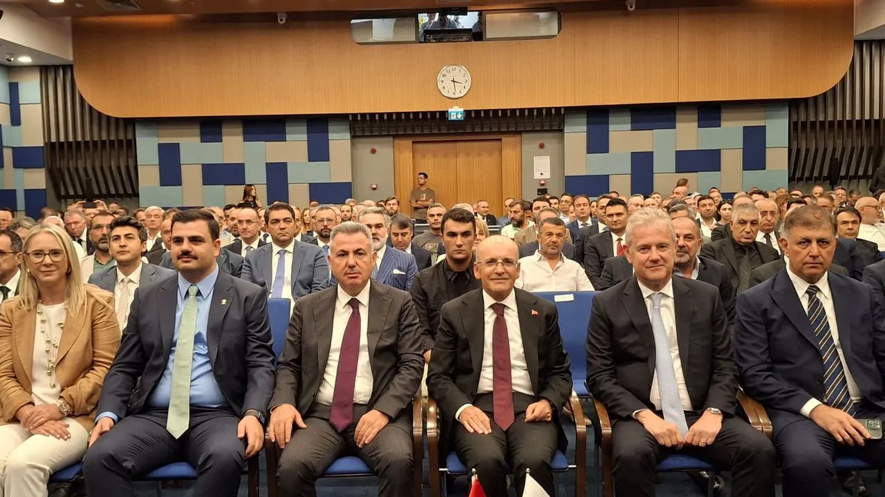 Bakan Simsek Izmir Toplanti