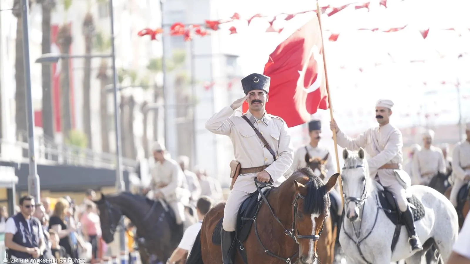 Izmir 9 Eylul Gecidi 2025 4