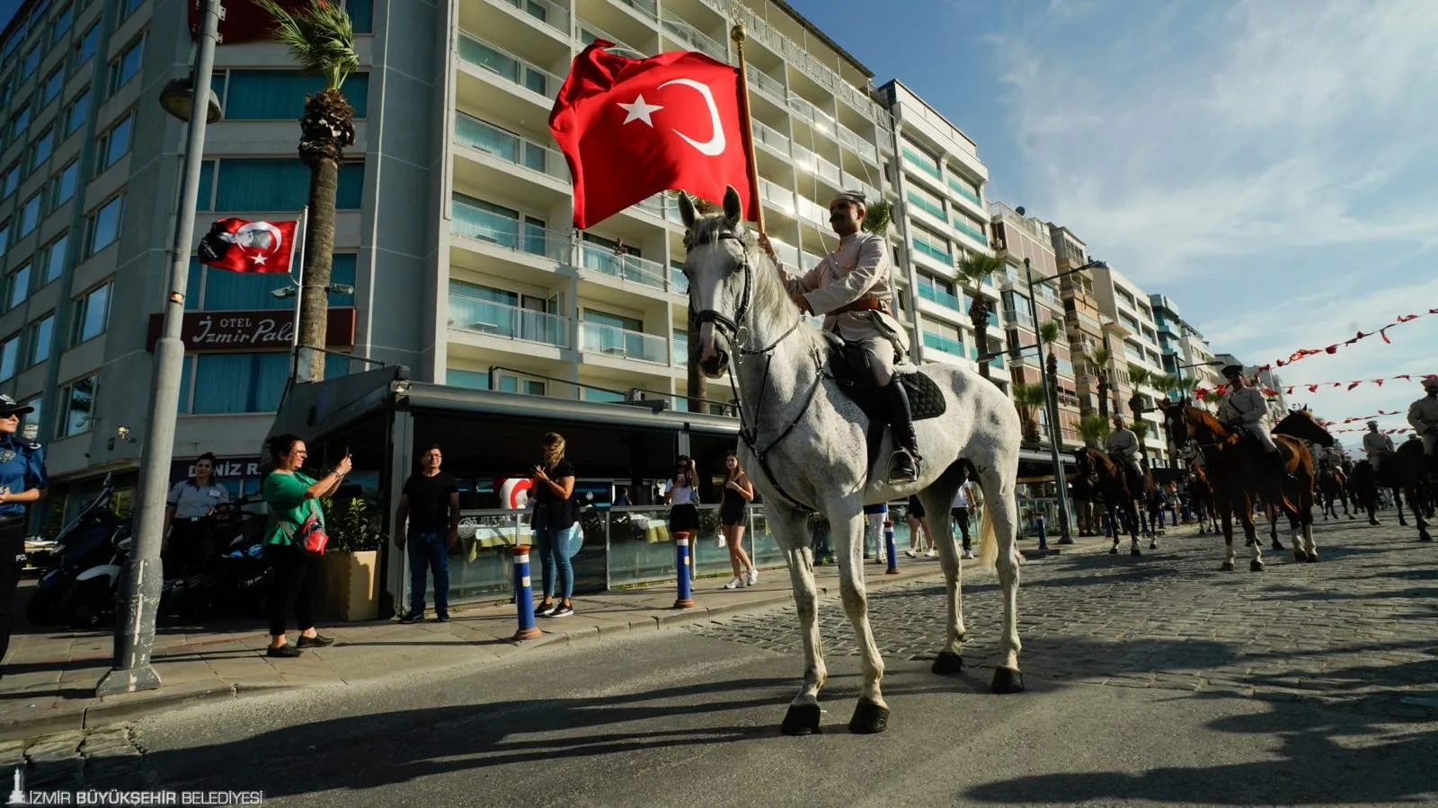 Izmir 9 Eylul Gecidi 2025 5