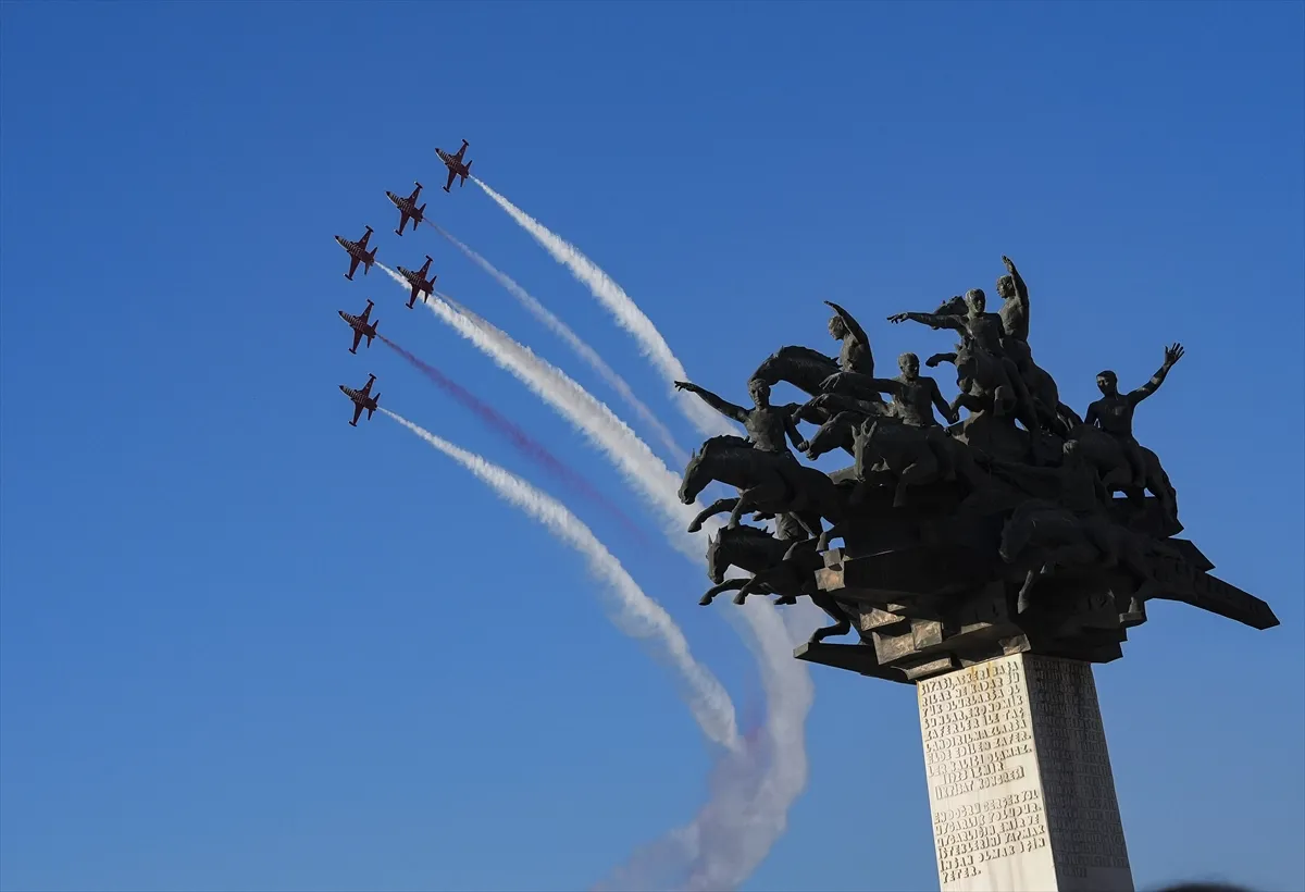 Izmir 9 Eylul Turk Yildizlari Soloturk 10