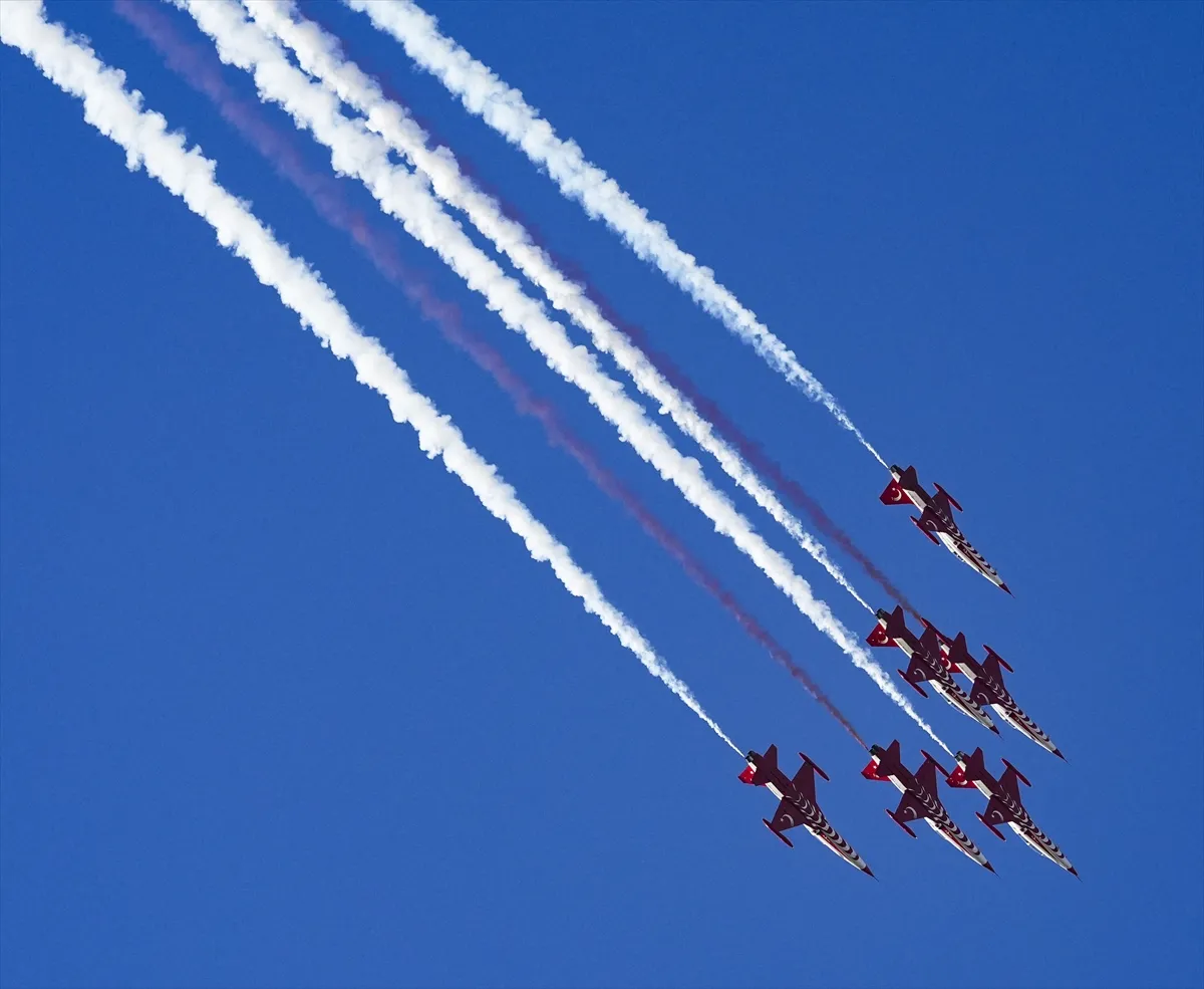 Izmir 9 Eylul Turk Yildizlari Soloturk 2